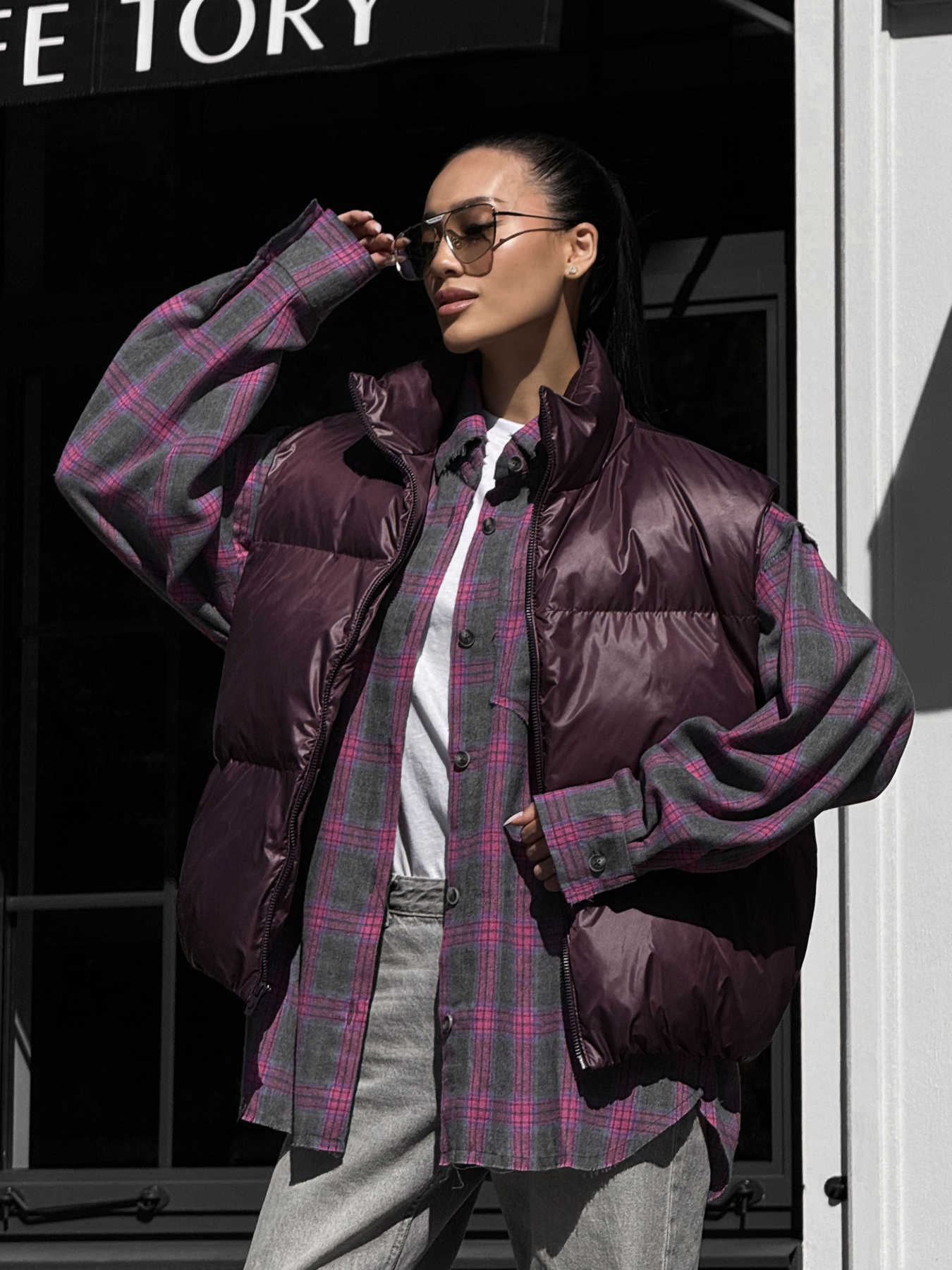 Куртки и дубленки Jadone Fashion модель Zhylet_Hat_marsala Фото