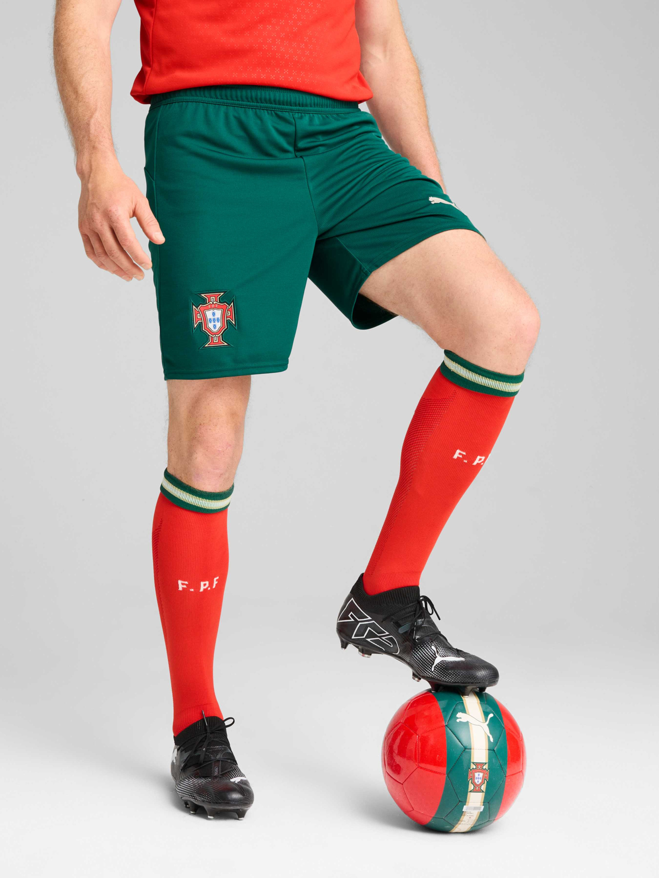 Шорты PUMA Fpf Shorts Replica модель 779226 Фото