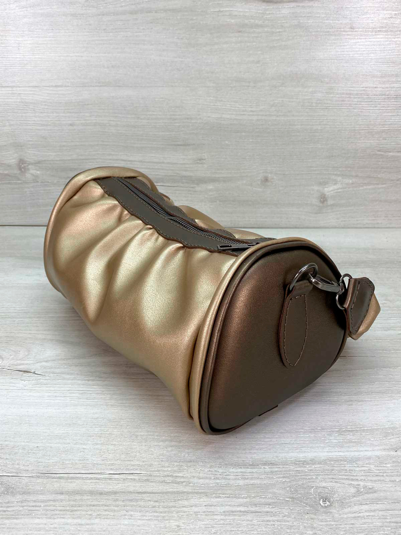 Сумки WeLassie модель zhnocha-sumka-lola-zolotij Фото