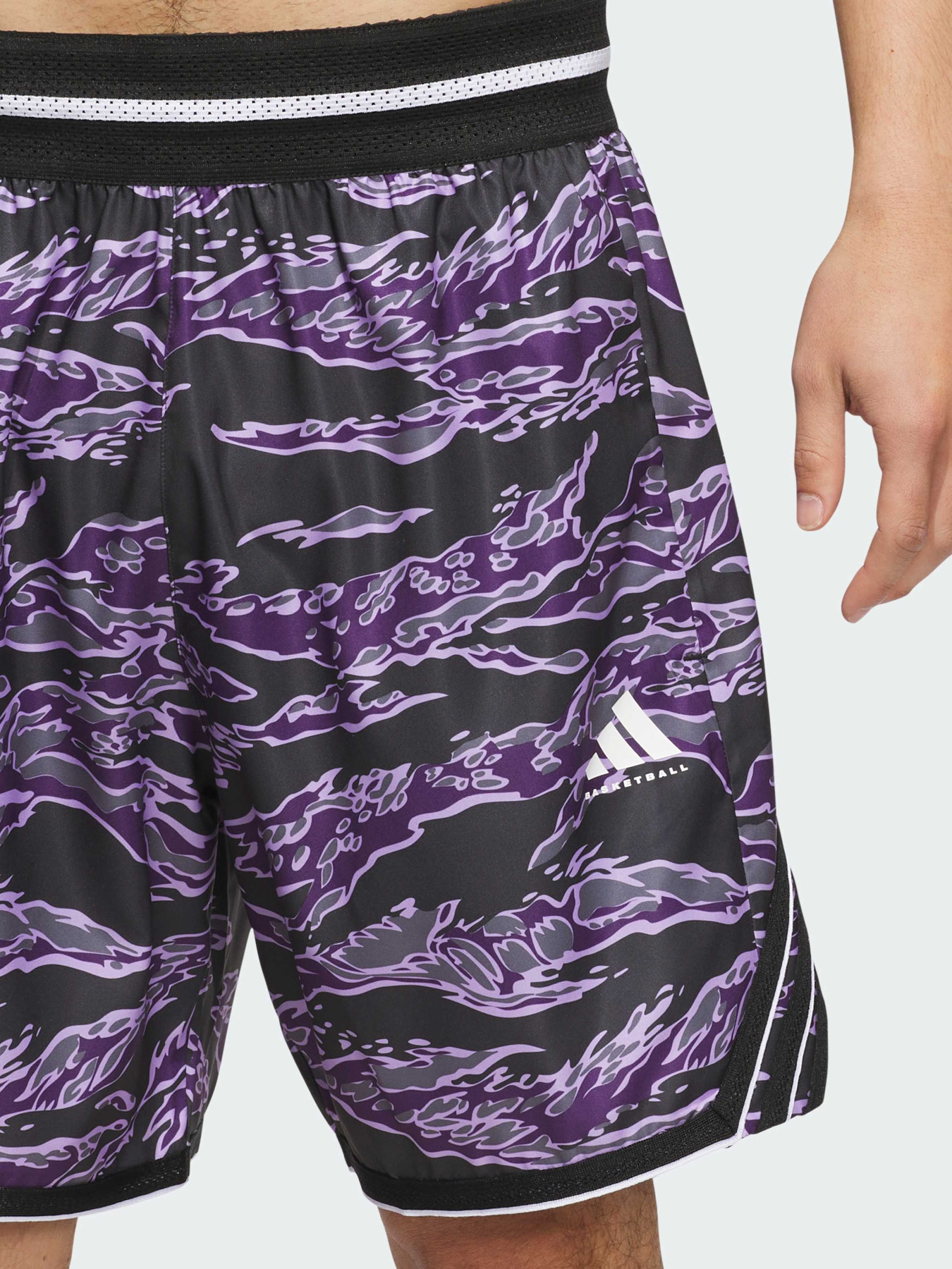 Шорты Adidas модель JV6911 Шорты Adidas модель JV6911 Фото