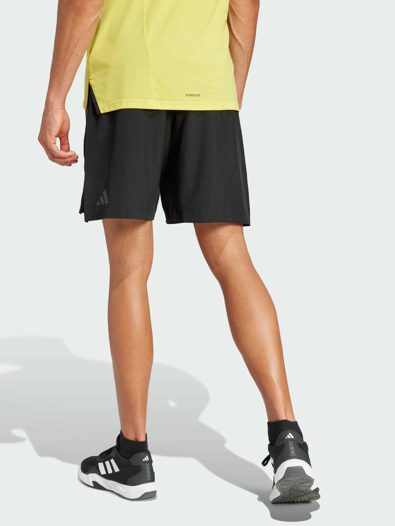 Шорти Adidas модель JE5682 Шорти Adidas модель JE5682 Фото