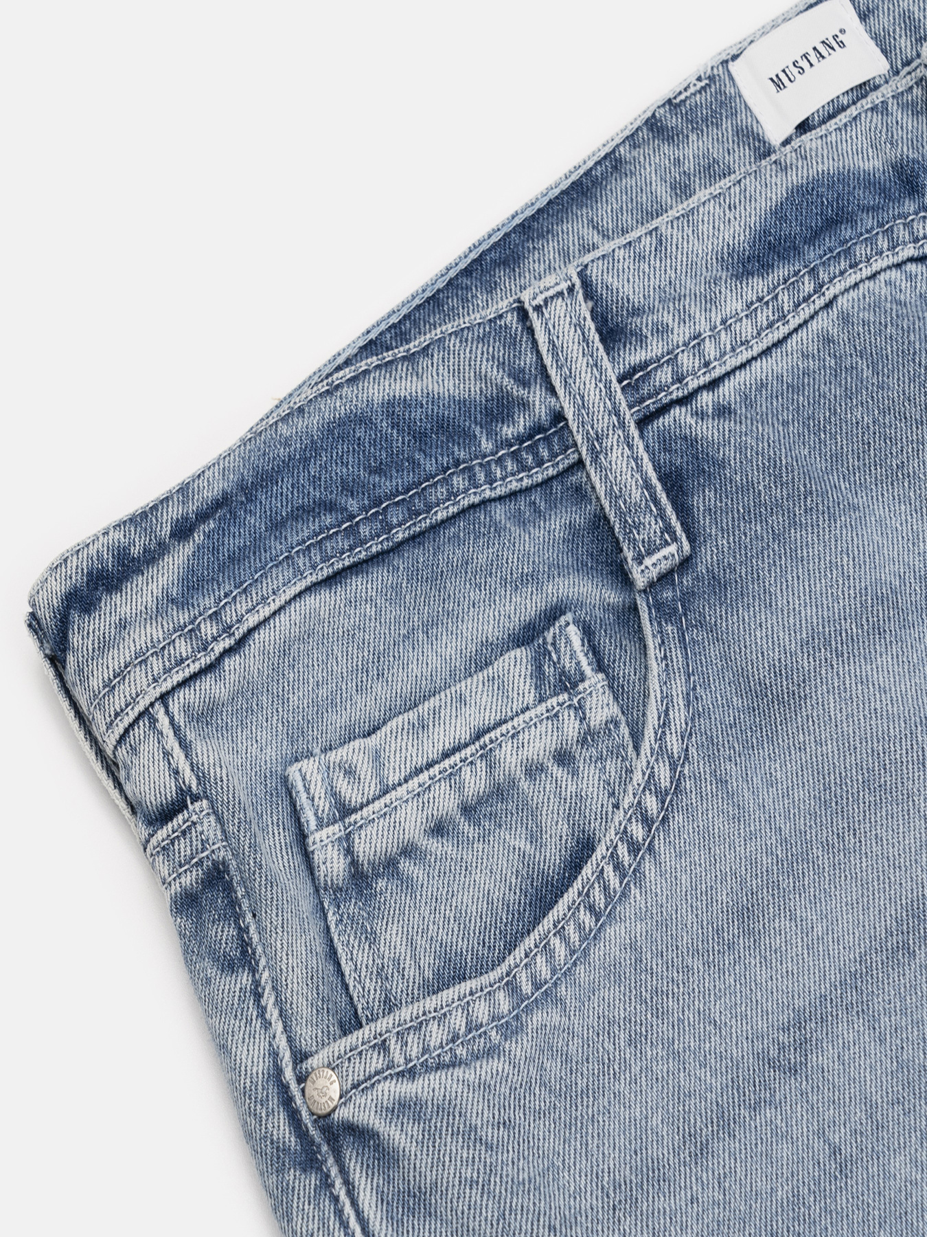 Джинси Mustang Jeans Denver Straight модель 1015522 Джинси Mustang Jeans Denver Straight модель 1015522 Фото