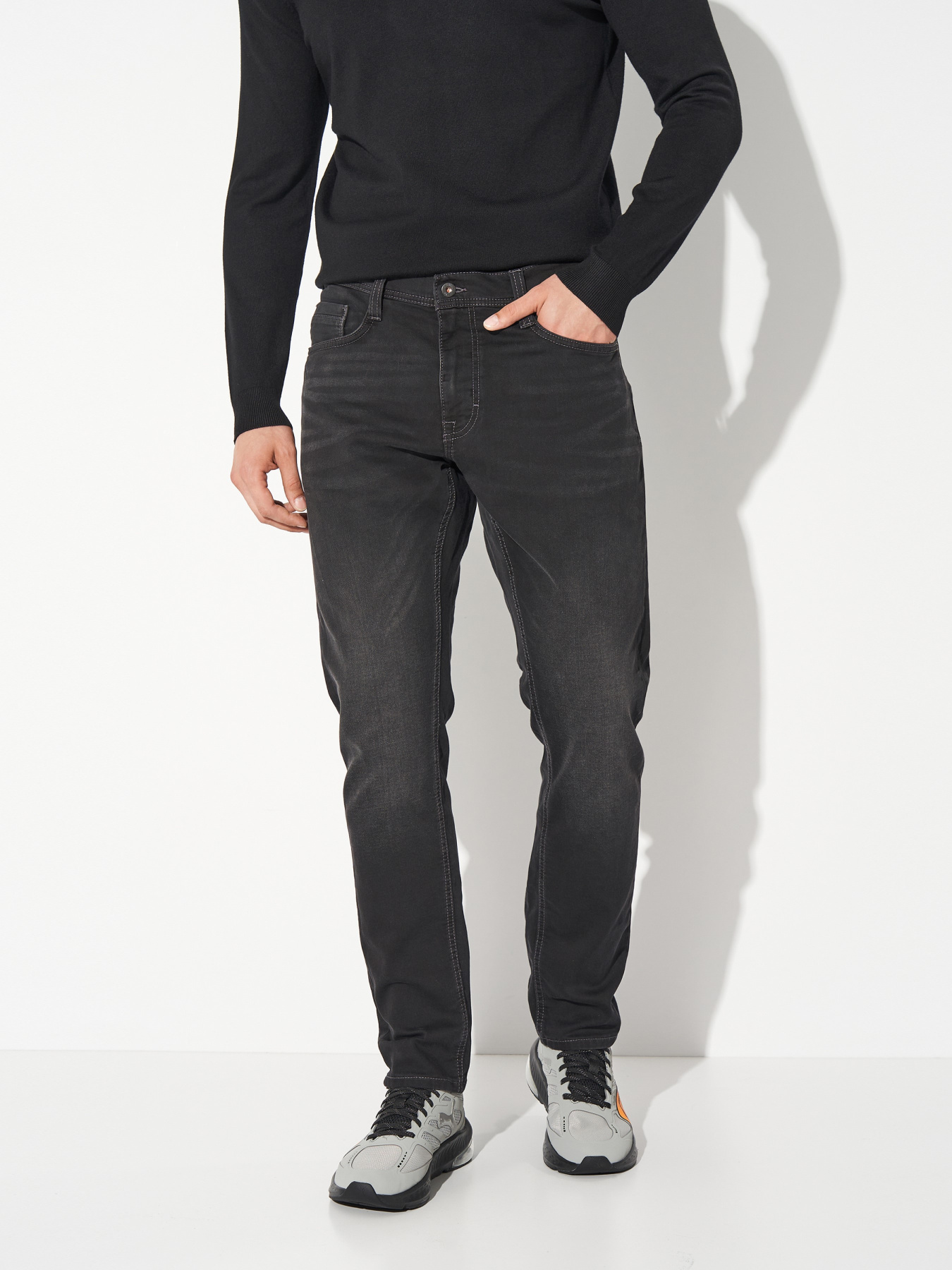 Джинси Mustang Jeans Oregon Slim K модель 1015871 Джинси Mustang Jeans Oregon Slim K модель 1015871 Фото