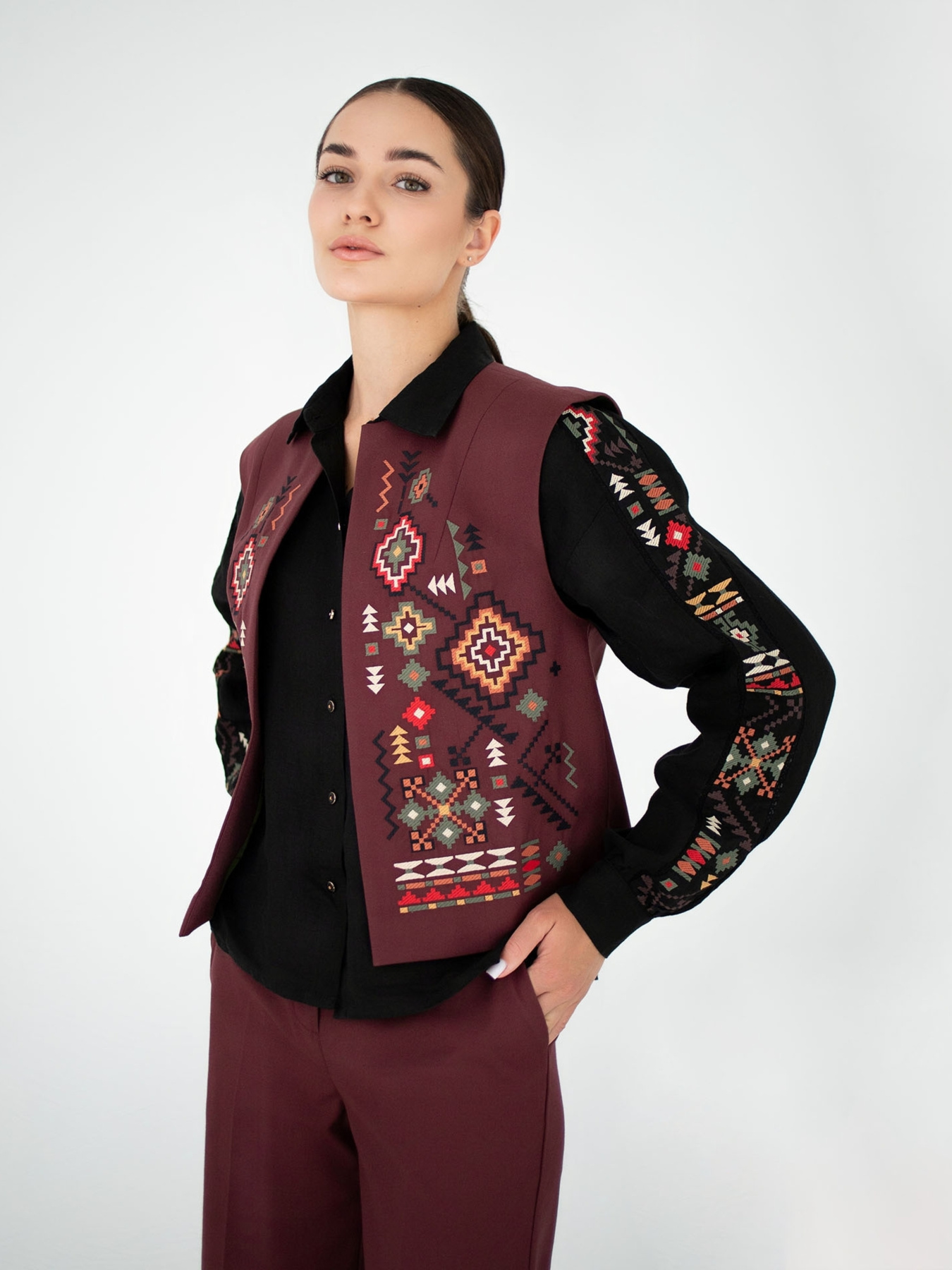 Піджаки Едельвіка модель 237-25-00burgundy Піджаки Едельвіка модель 237-25-00burgundy Фото