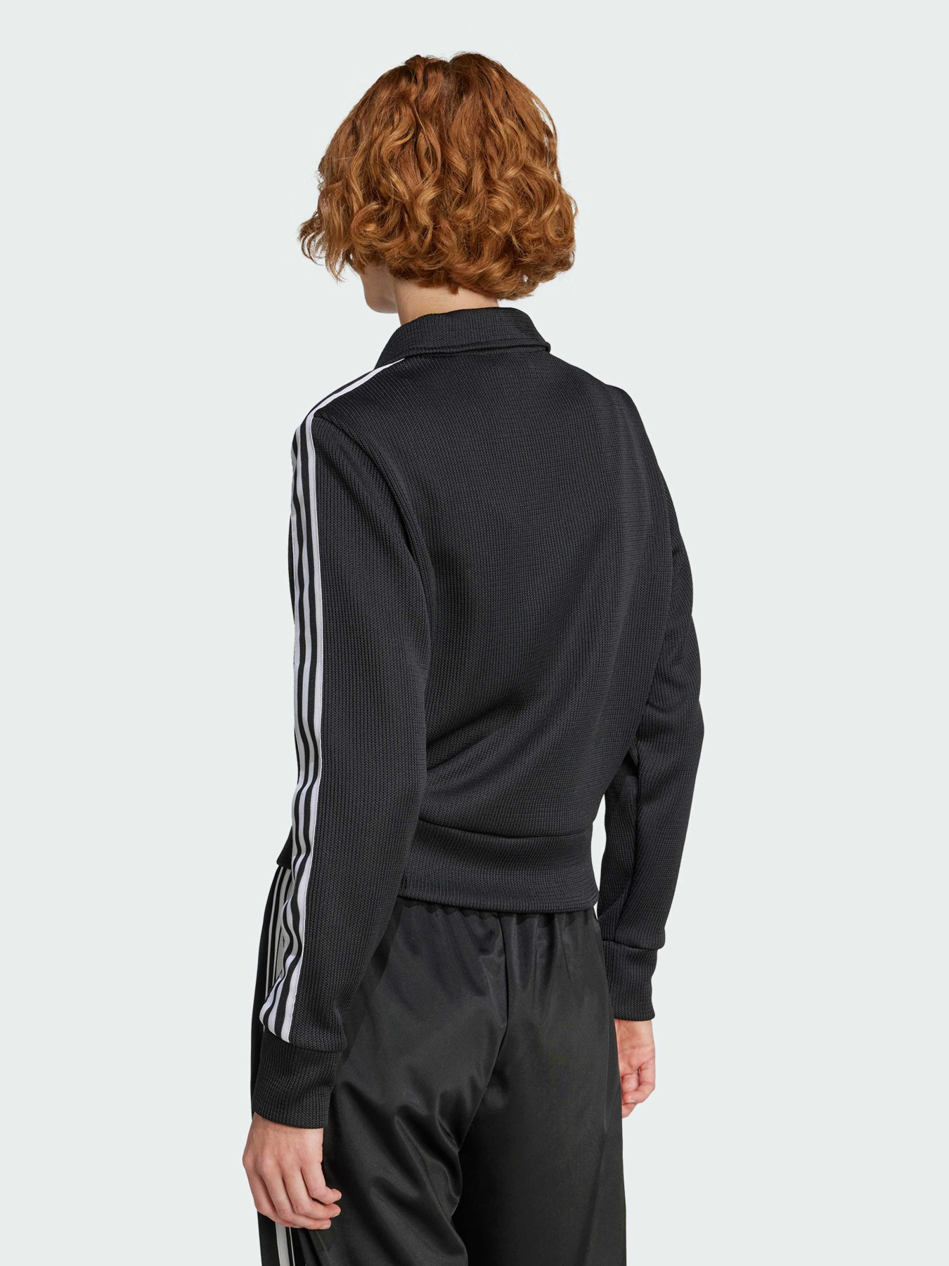 Худі та світшоти Adidas Adicolor модель JY2613 Худі та світшоти Adidas Adicolor модель JY2613 Фото