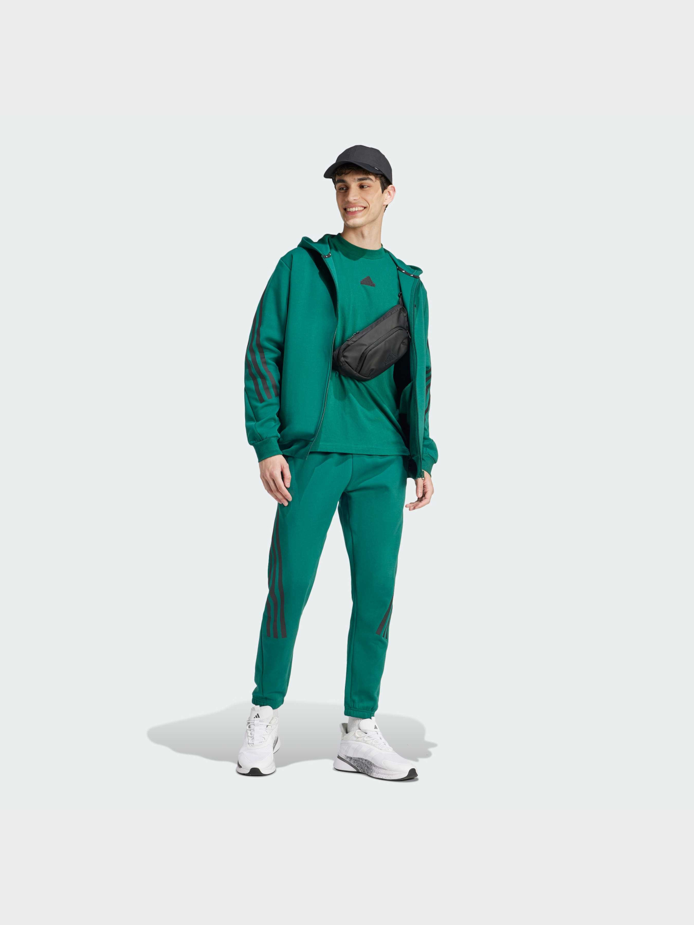 Худі та світшоти Adidas 3 Stripes модель IW8531 Фото