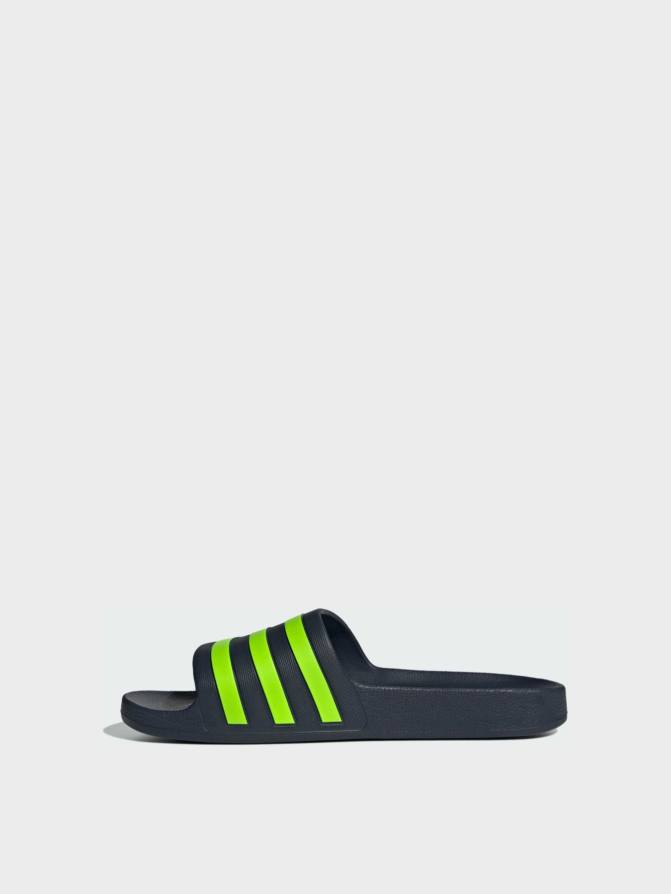 Шльопанці Adidas Adilette модель IE8915 Фото