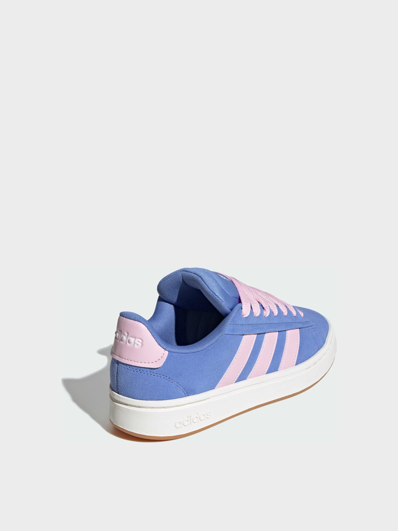 Кеди Adidas Grand Court модель JQ3002 Кеди Adidas Grand Court модель JQ3002 Фото