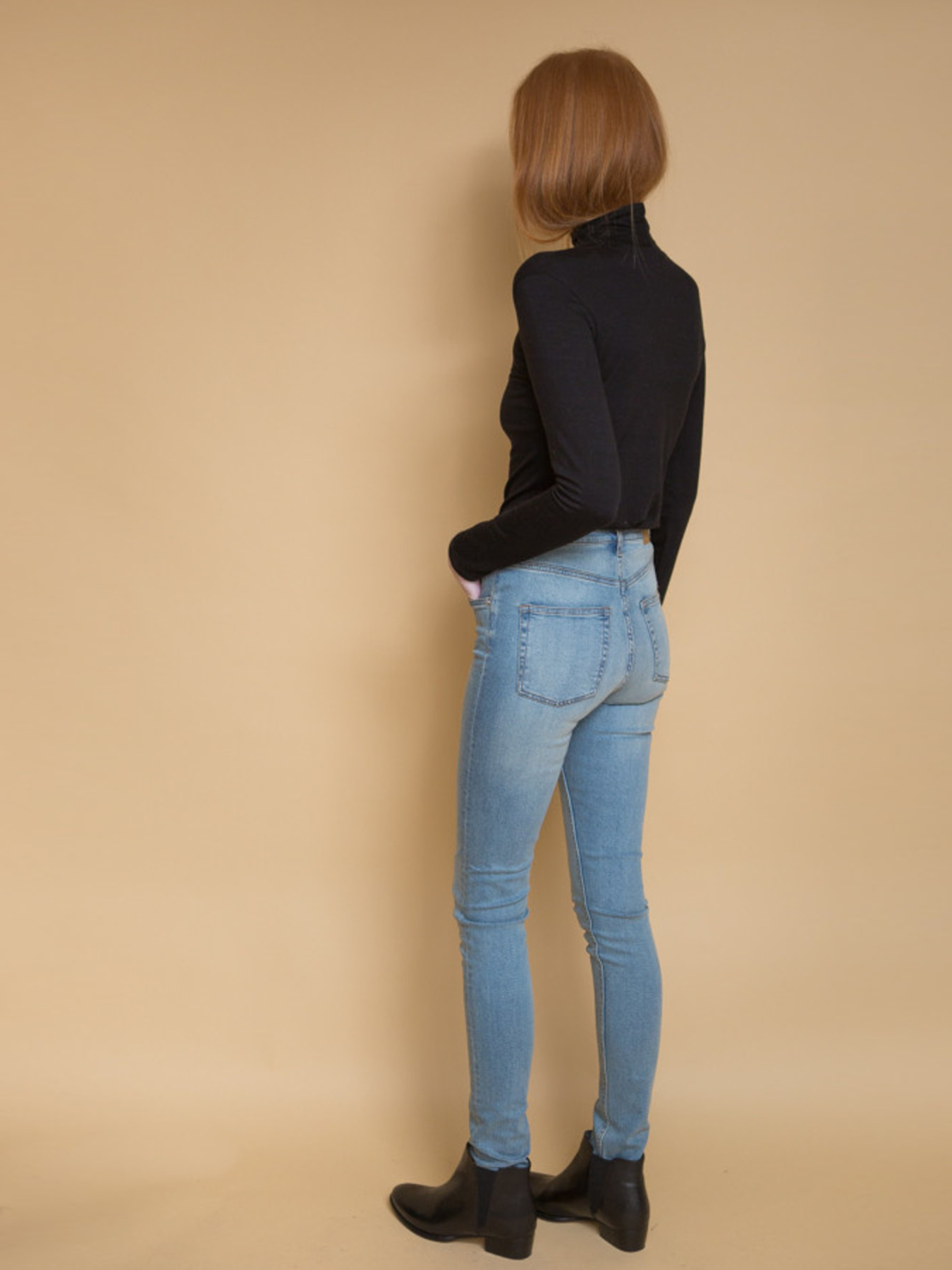 Джинси Cheap Monday модель 2074633abr_Голубой Фото