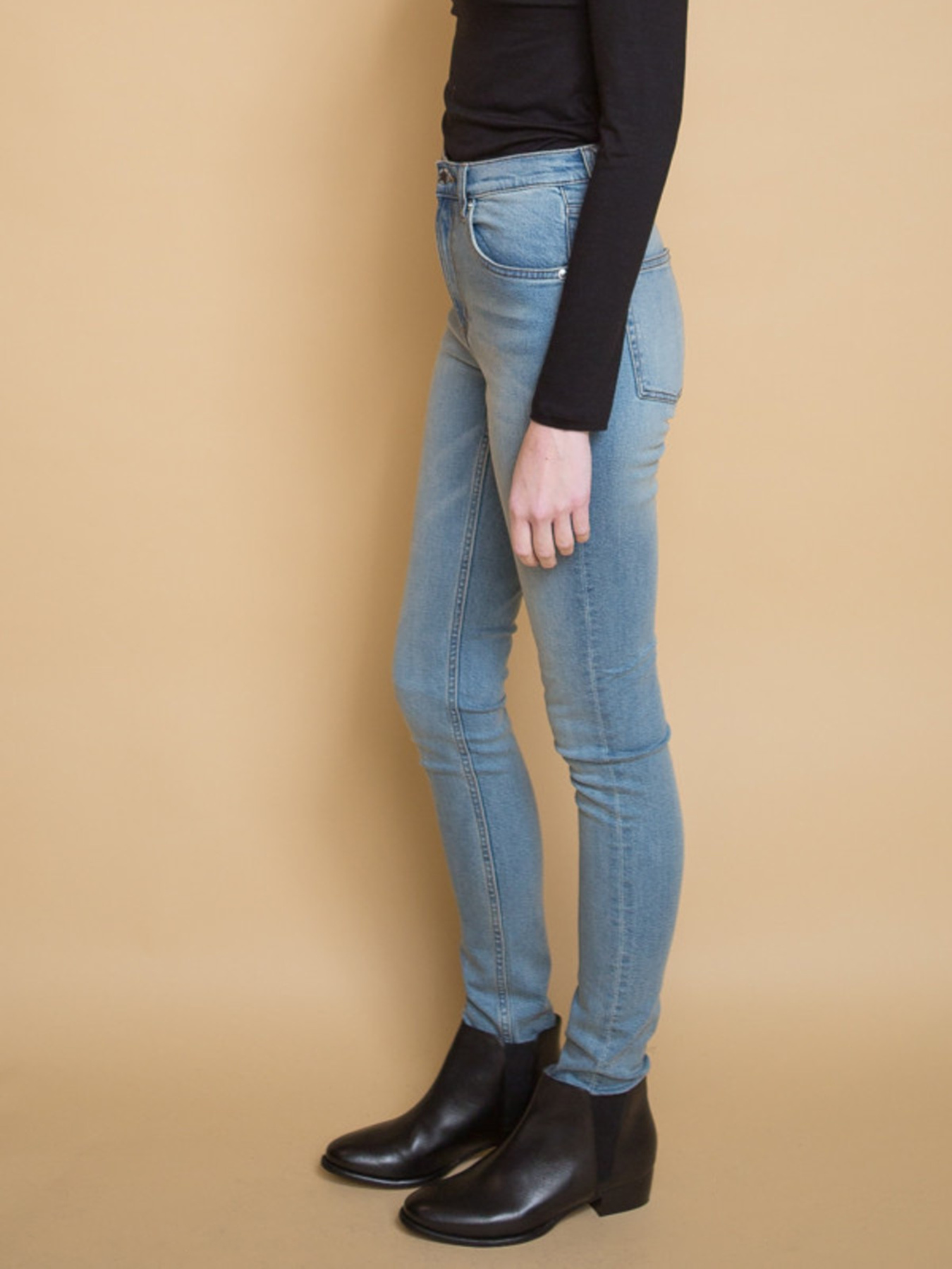Джинси Cheap Monday модель 2074633abr_Голубой Фото