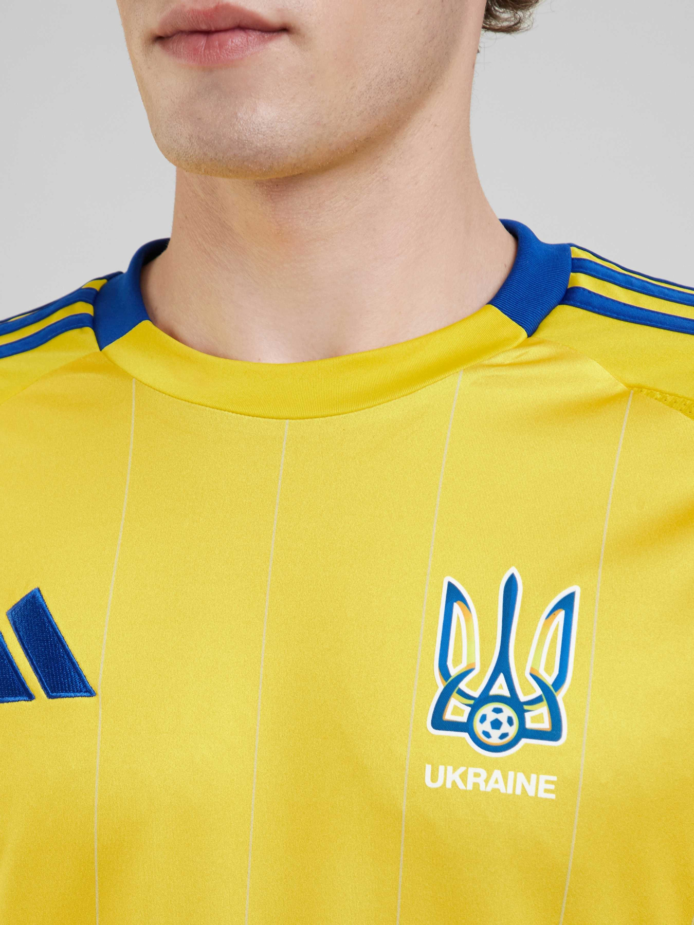 Футболки и поло Adidas модель IK2251 Футболки и поло Adidas модель IK2251 Фото