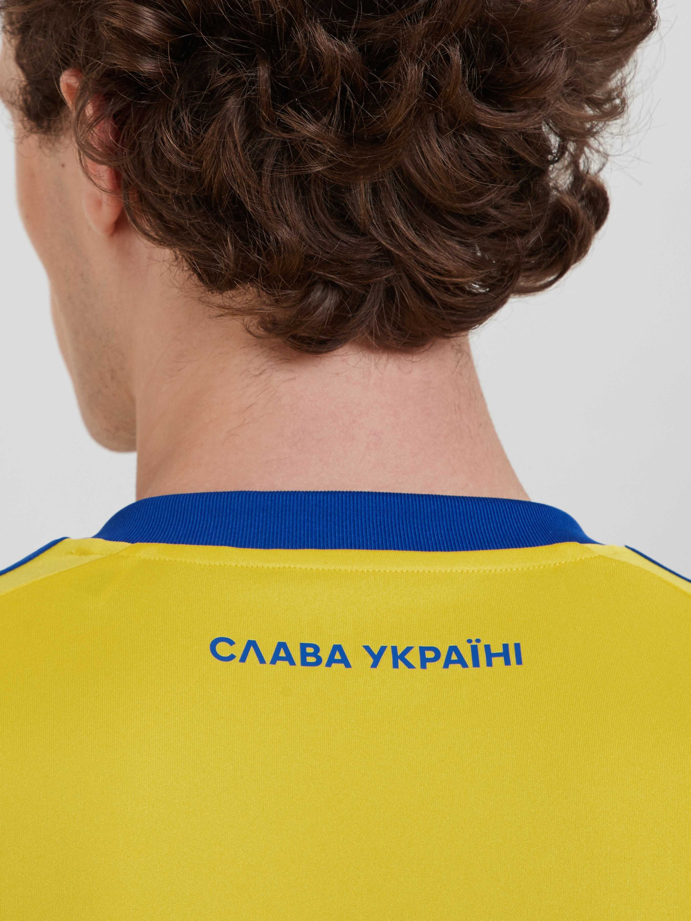 Футболки и поло Adidas модель IK2251 Футболки и поло Adidas модель IK2251 Фото