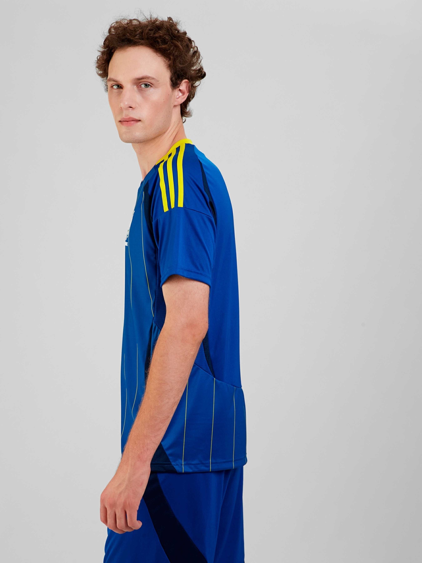 Футболки и поло Adidas модель IP2175 Футболки и поло Adidas модель IP2175 Фото