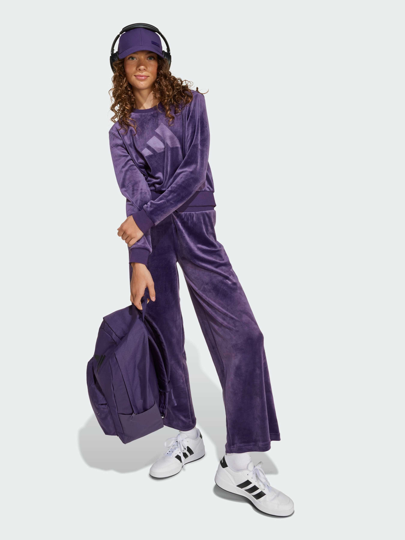 Худі та світшоти Adidas модель JW2437 Фото