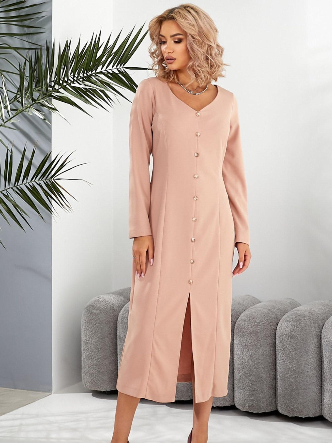 Сукні LadyLike модель ll235220082-bezhevij Сукні LadyLike модель ll235220082-bezhevij Фото