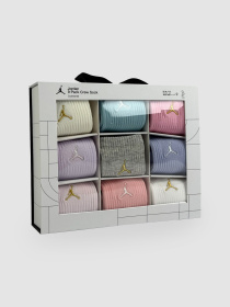 Шкарпетки та гольфи Jordan Jdn Holiday 9Pk Crew Gift Box модель BJ0810-782 Фото