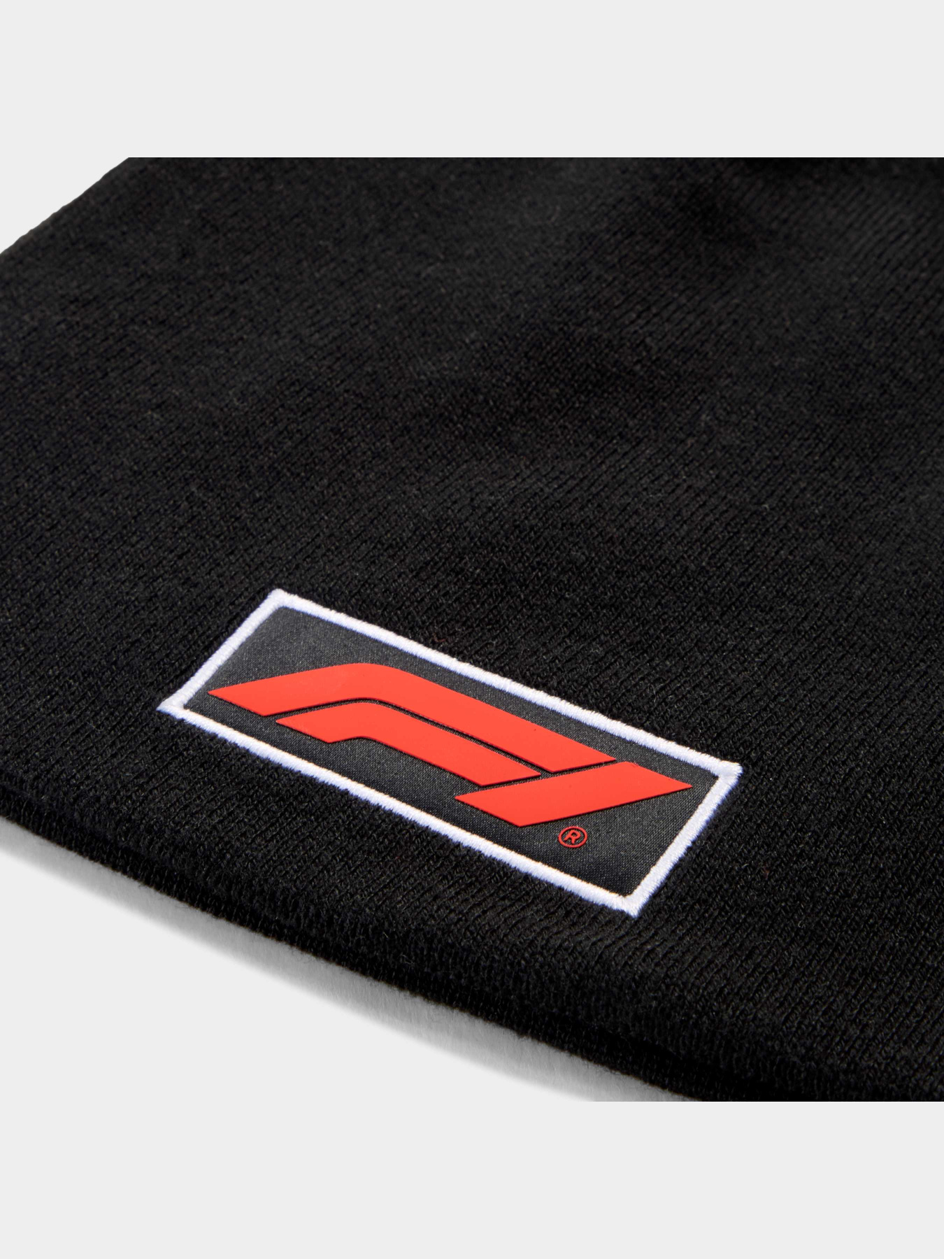 Шапки та кепки PUMA F1 Mid Crown Cuffless Beanie модель 026442 Фото
