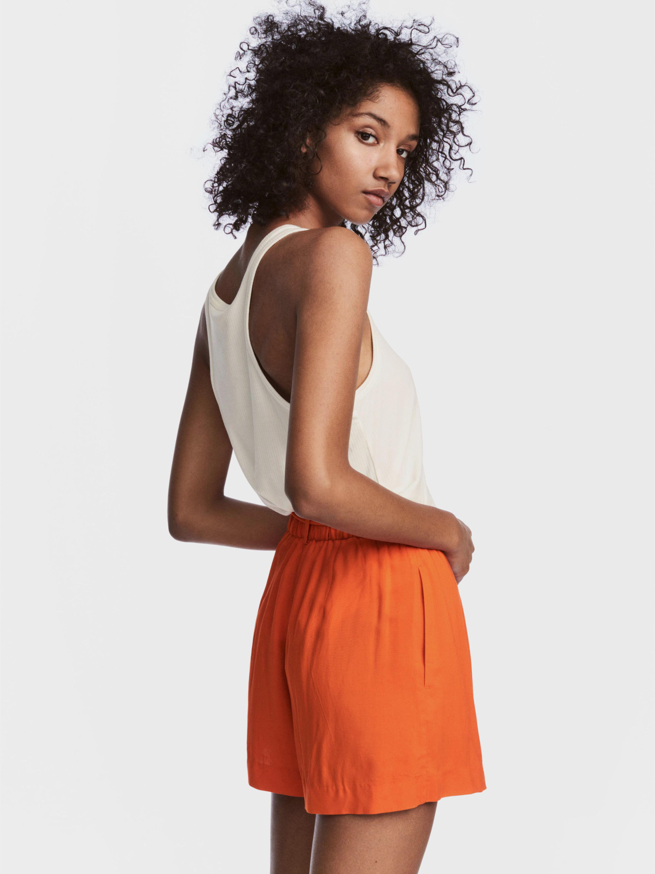 Шорты H&M модель 5080096wer_Оранжевый Фото