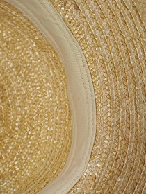 Шапки та кепки H&M модель 2347143wer_Бежевый Фото