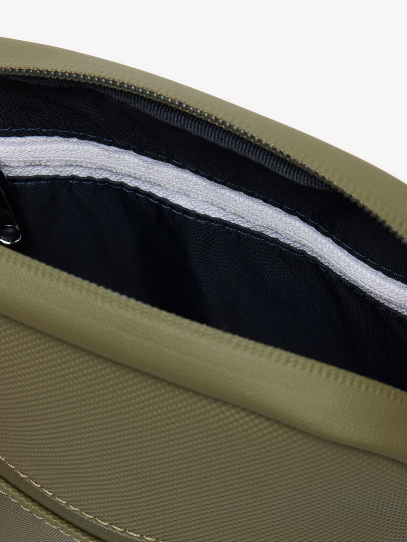 Сумки Lacoste модель NH3307LVN62 Сумки Lacoste модель NH3307LVN62 Фото