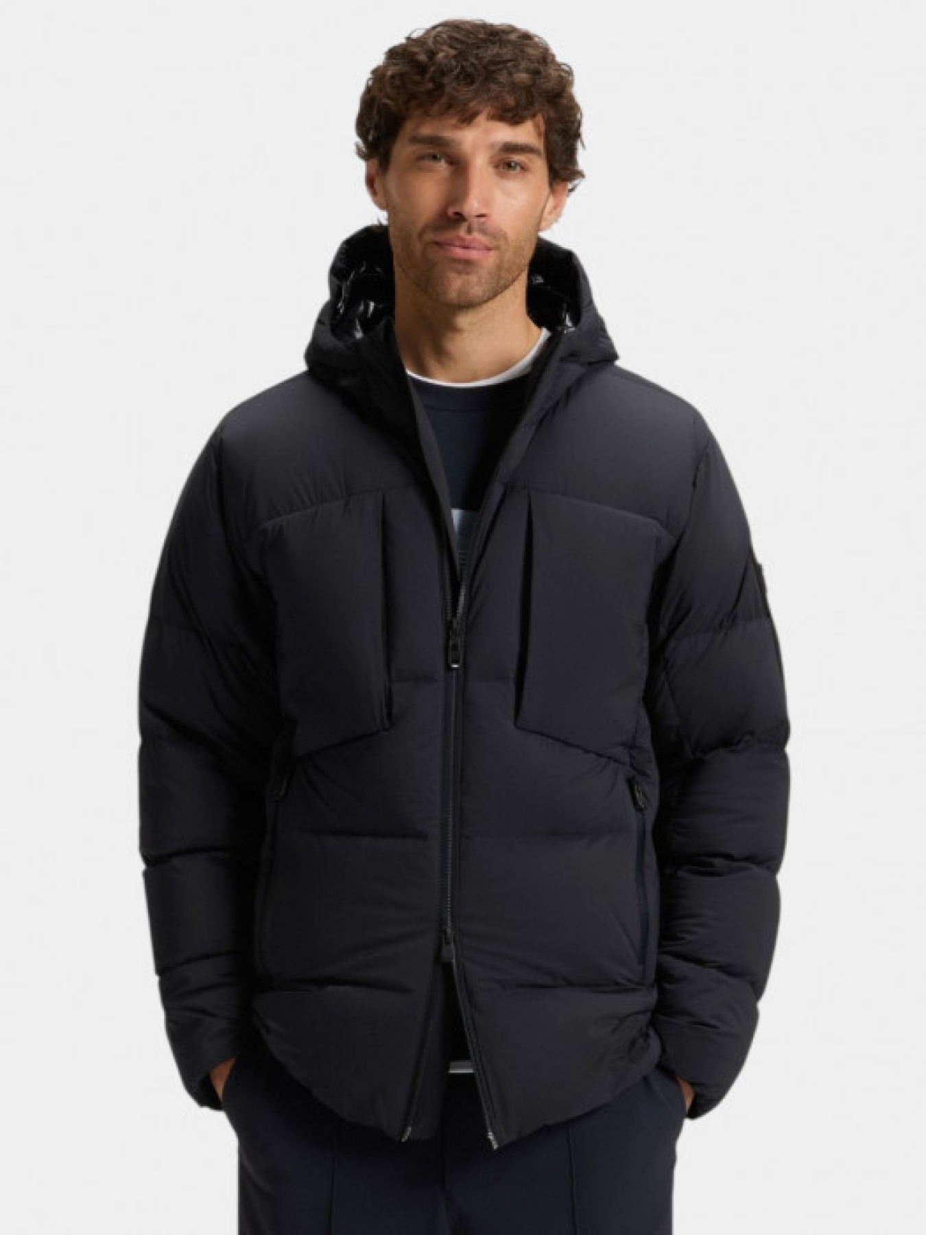Куртки и дубленки Boss модель 11336 Фото