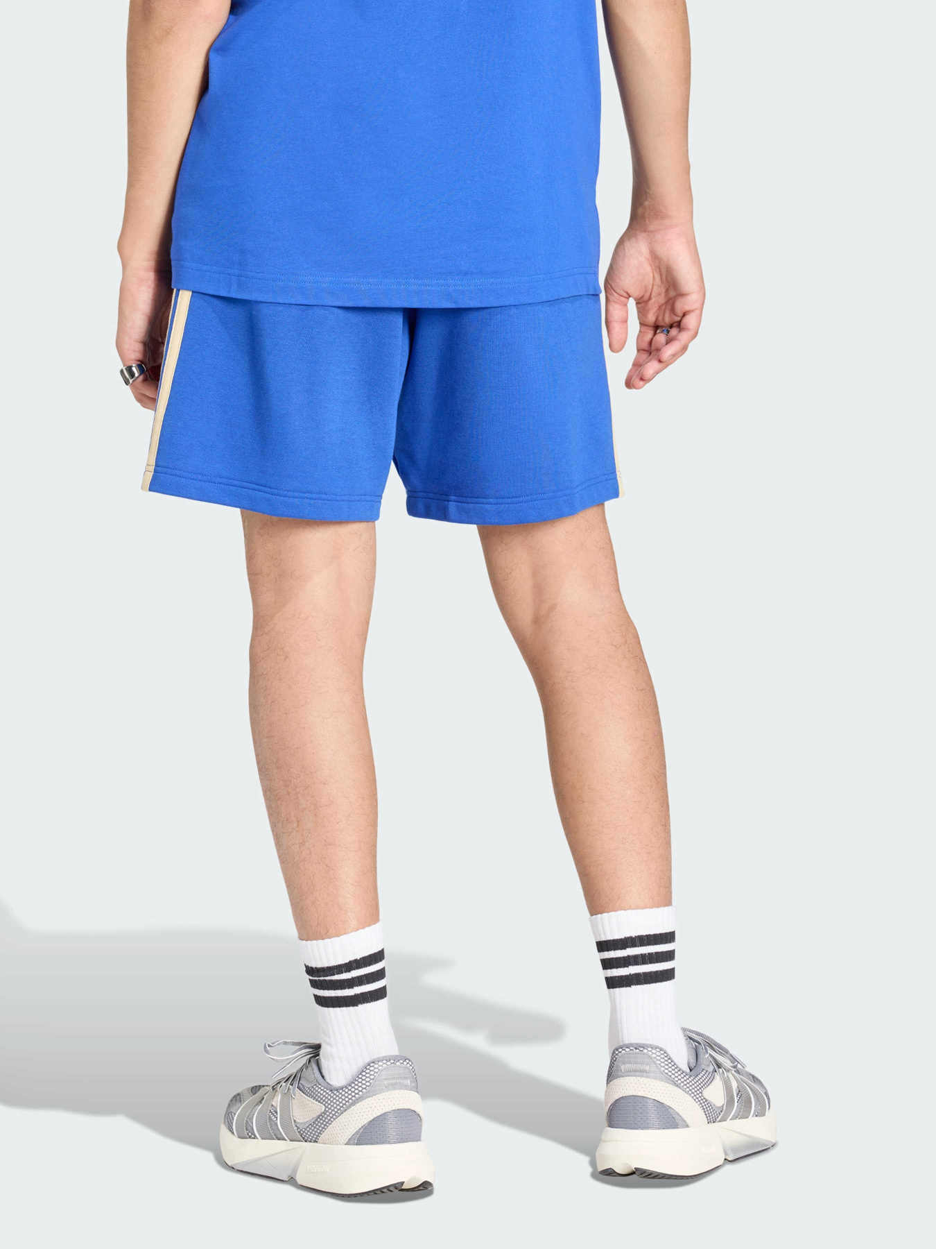 Шорты Adidas модель JZ2065 Шорты Adidas модель JZ2065 Фото