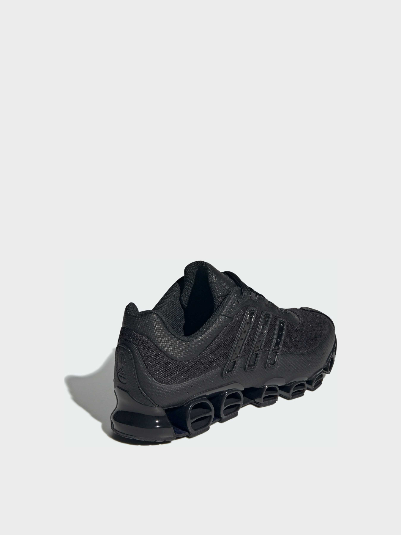 Кросівки Adidas модель JP9626 Кросівки Adidas модель JP9626 Фото