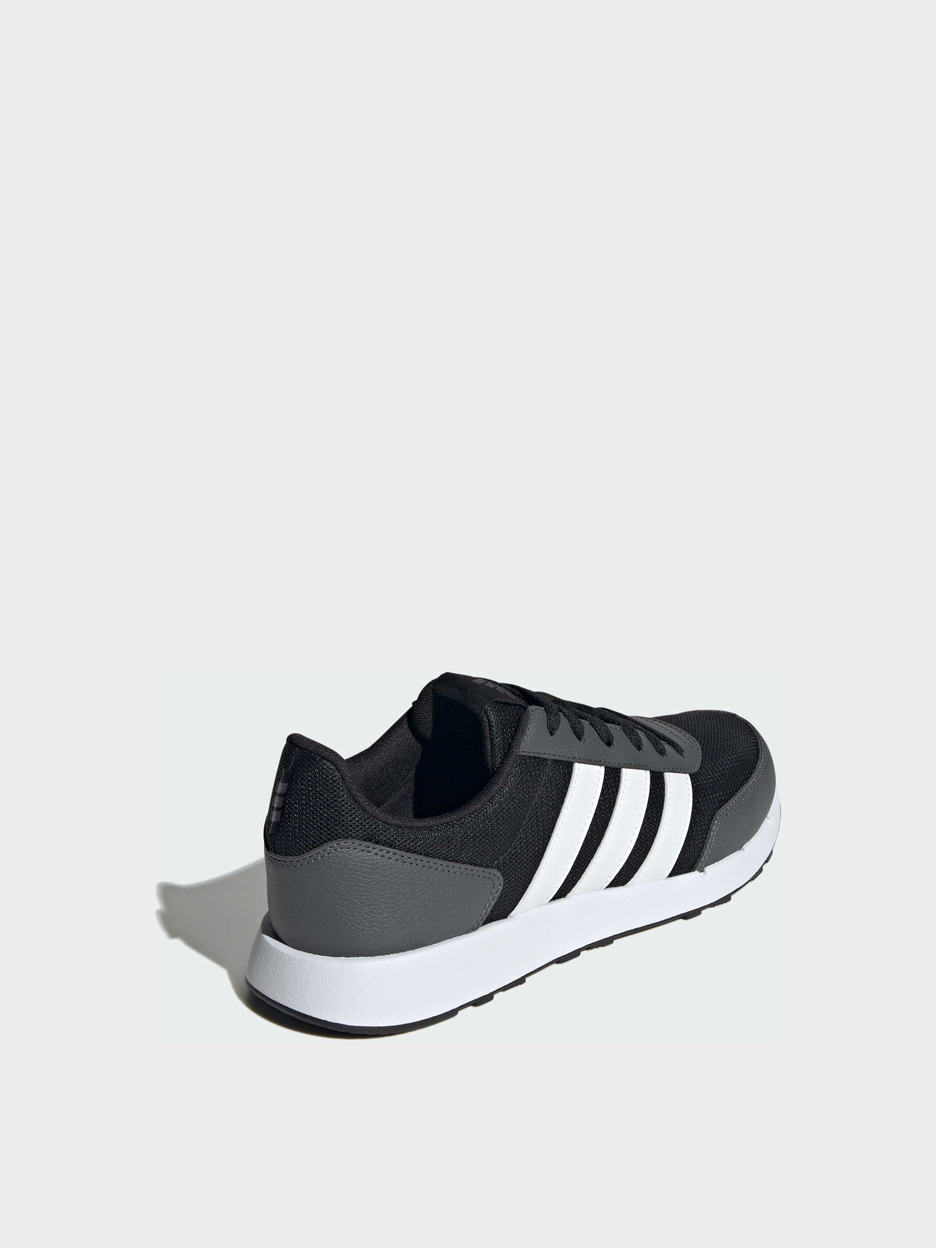 Кросівки Adidas модель IF1553 Кросівки Adidas модель IF1553 Фото