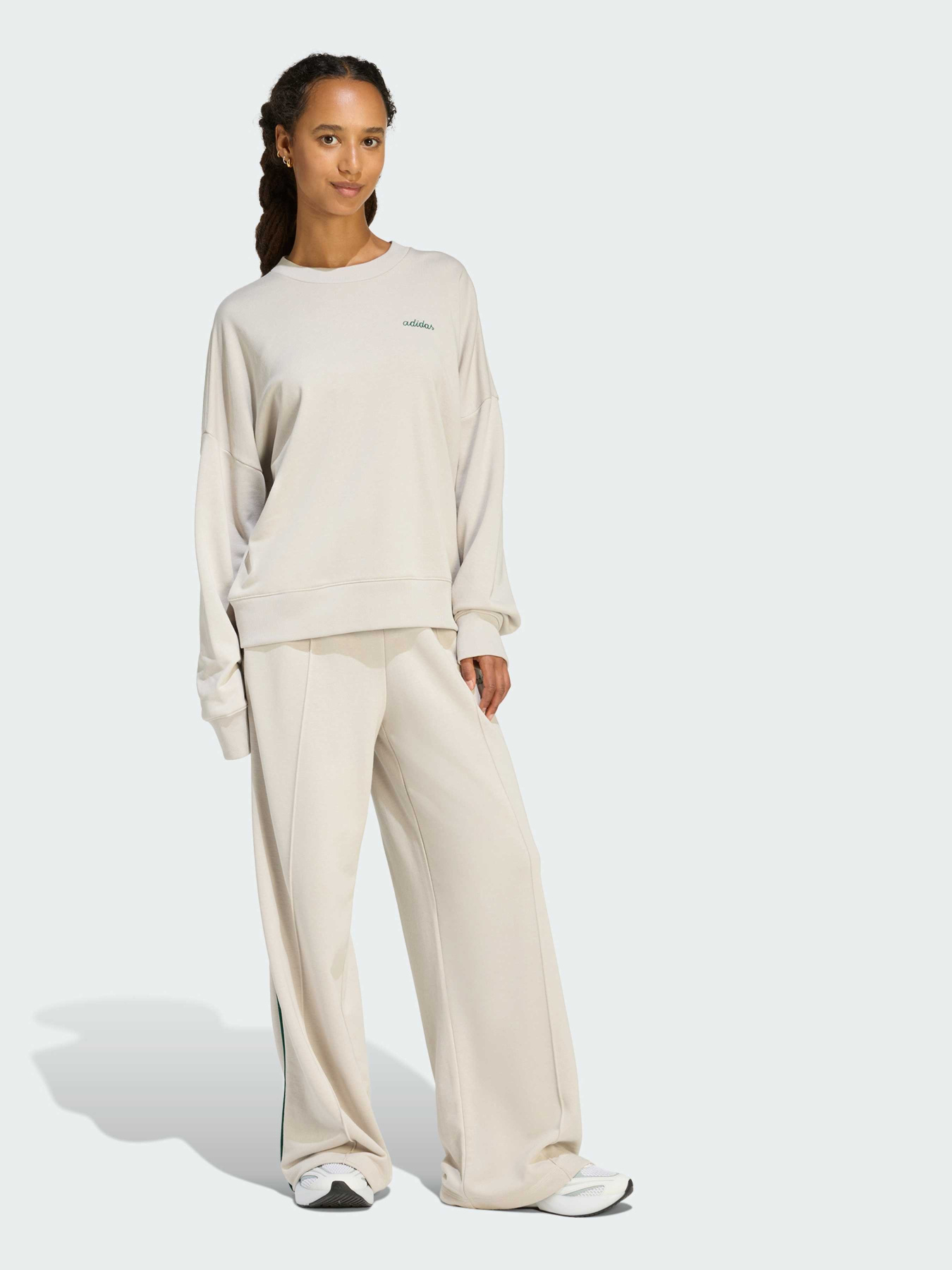 Худи и свитшоты Adidas модель JZ0196 Худи и свитшоты Adidas модель JZ0196 Фото