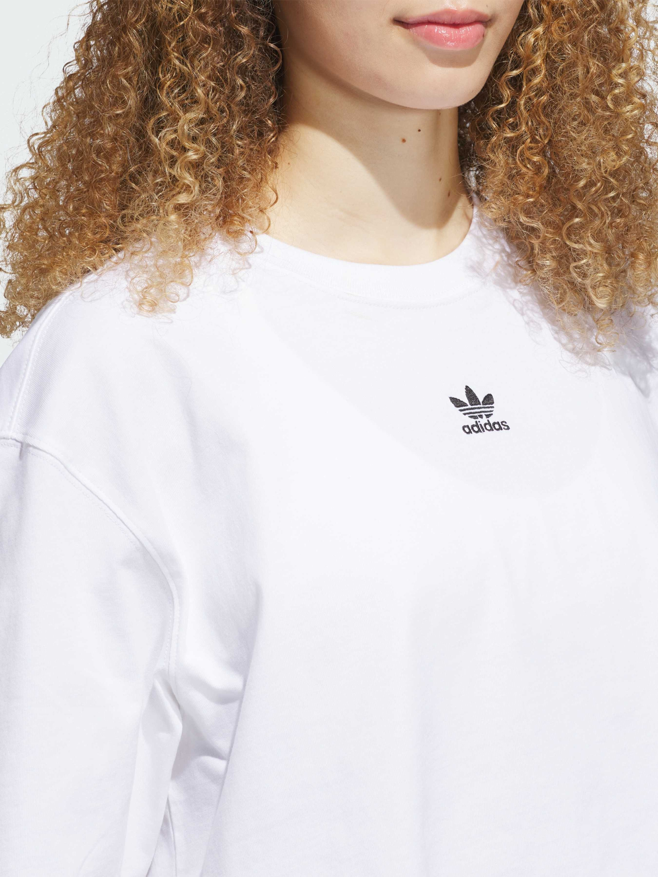 Футболки и поло Adidas модель JJ3385 Футболки и поло Adidas модель JJ3385 Фото
