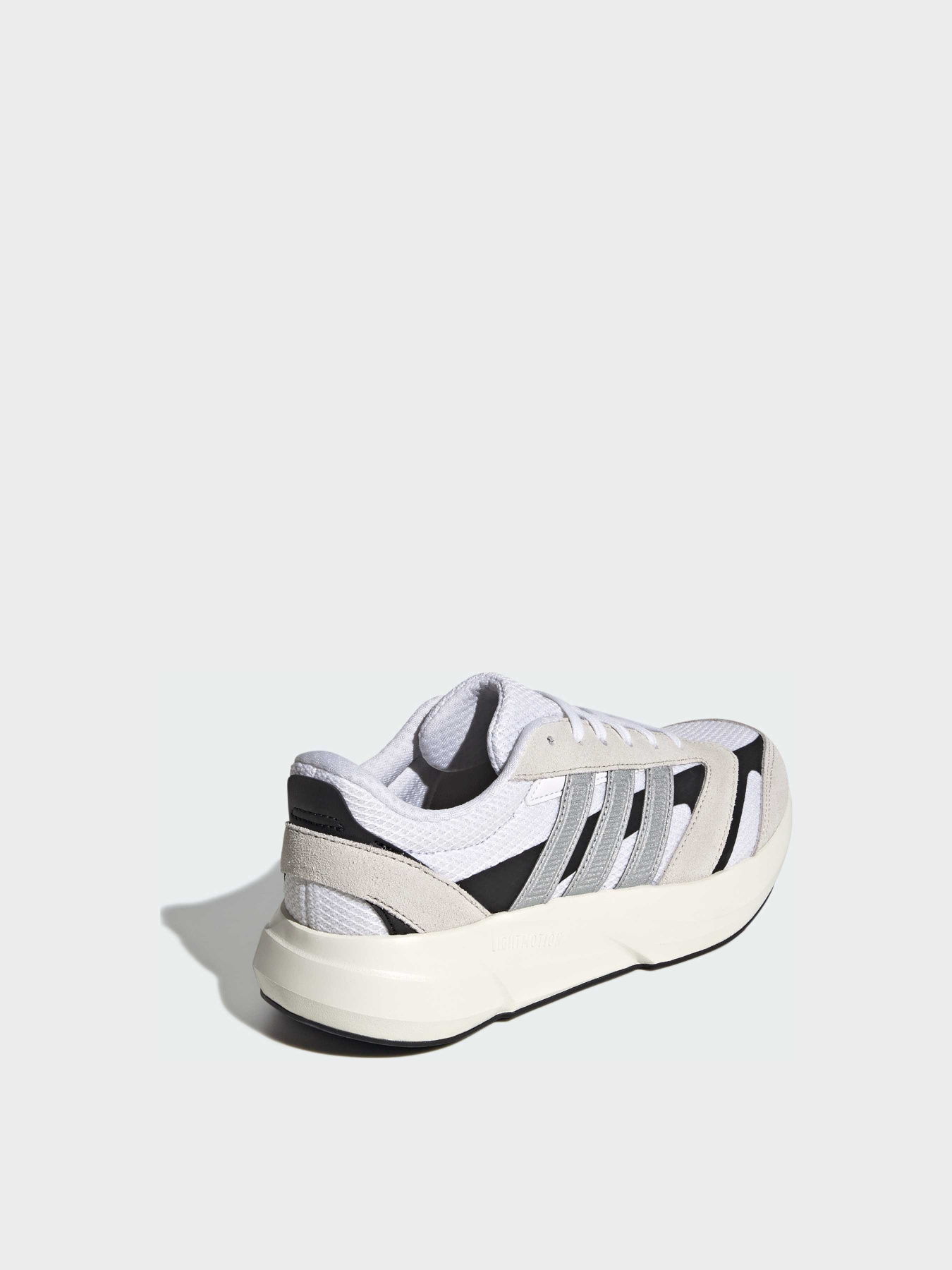 Кросівки Adidas модель JQ9639 Кросівки Adidas модель JQ9639 Фото