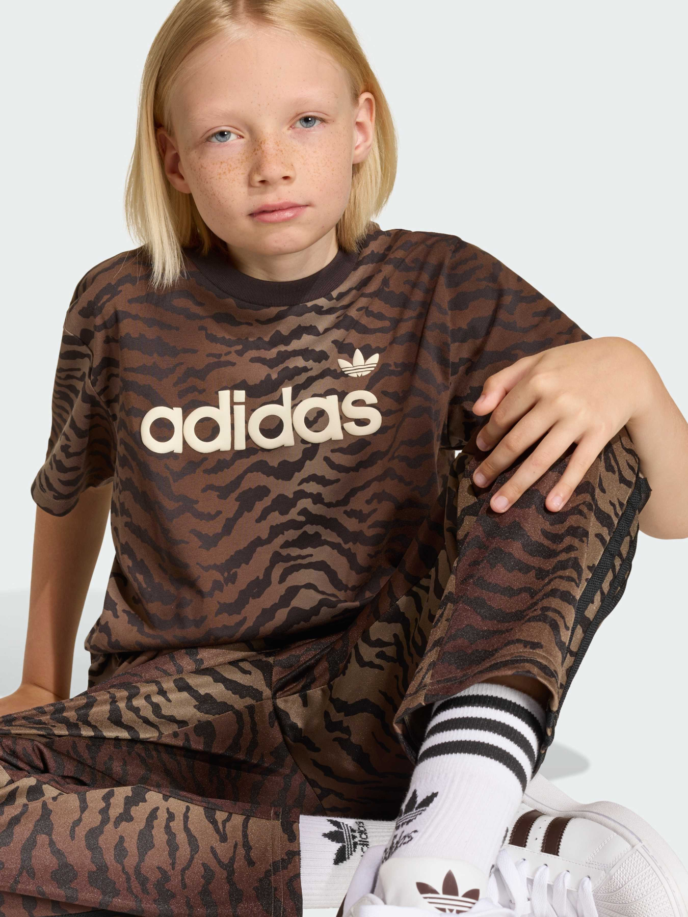 Футболки и поло Adidas Graphics модель KD3212 Фото