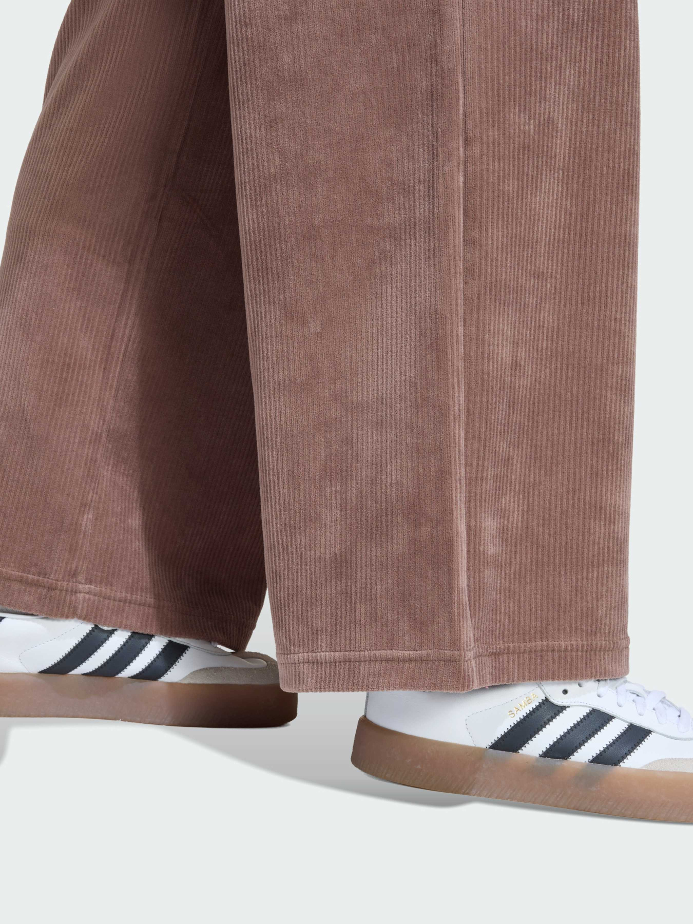 Брюки Adidas модель KE1116 Брюки Adidas модель KE1116 Фото