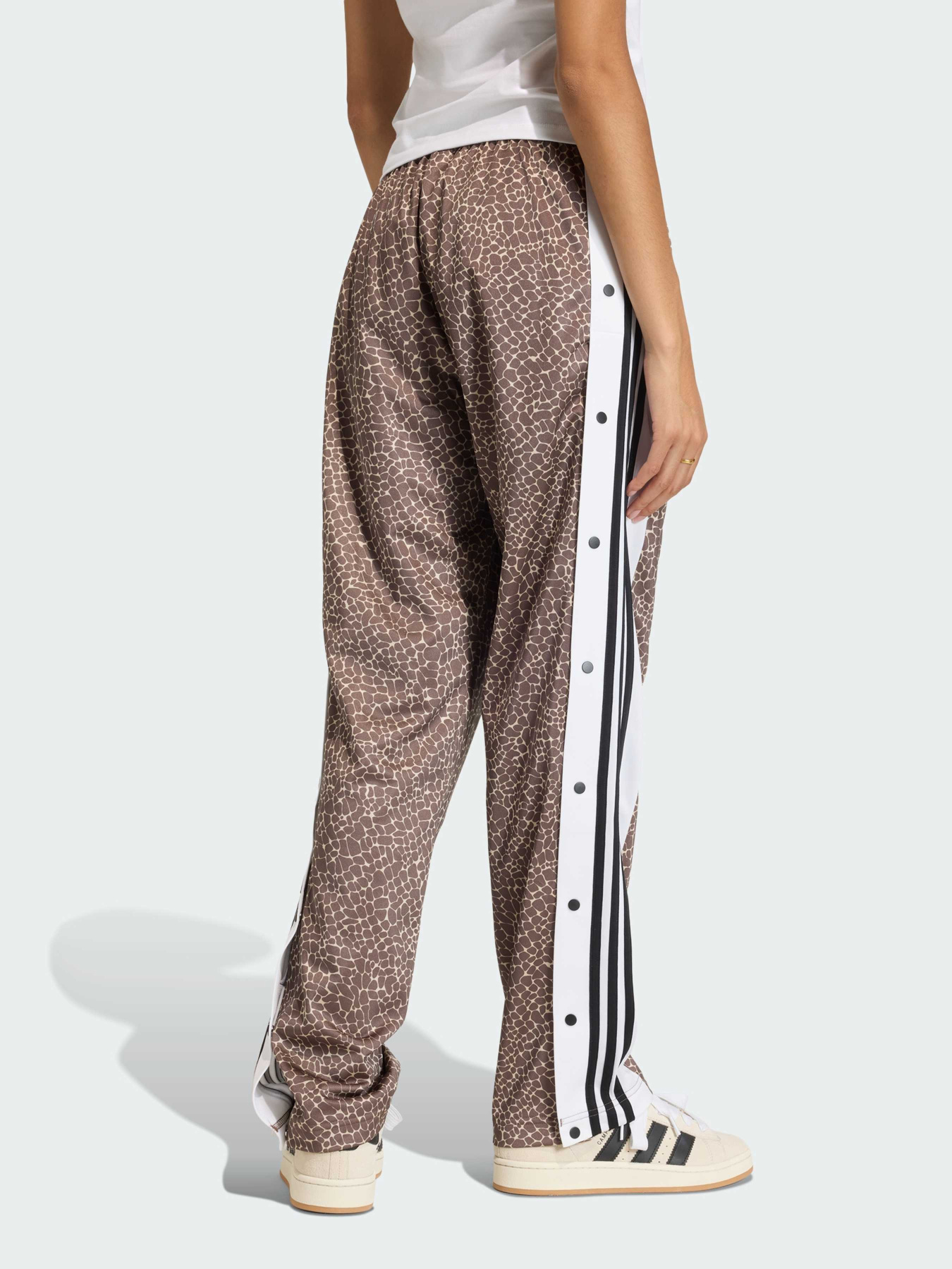 Брюки Adidas модель KD8820 Брюки Adidas модель KD8820 Фото
