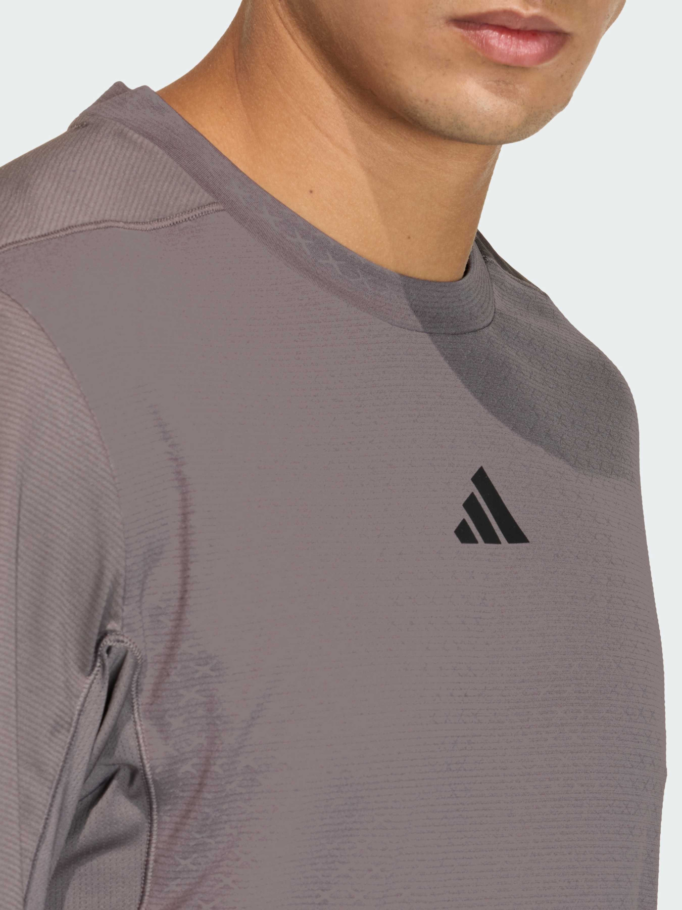 Футболки и поло Adidas модель KE9936 Футболки и поло Adidas модель KE9936 Фото