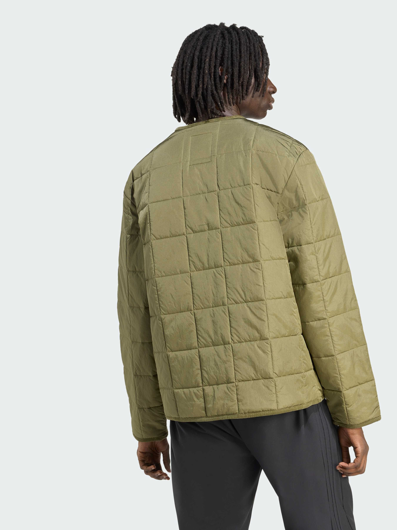 Куртки и дубленки Adidas модель JW5818 Куртки и дубленки Adidas модель JW5818 Фото