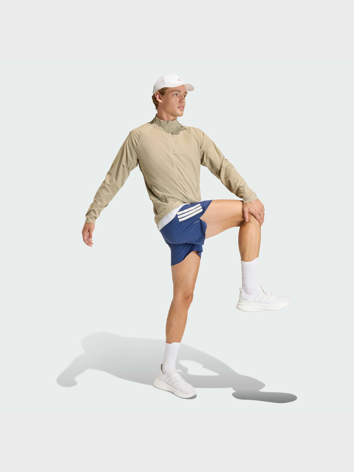 Куртки и дубленки Adidas модель JZ7718 Фото