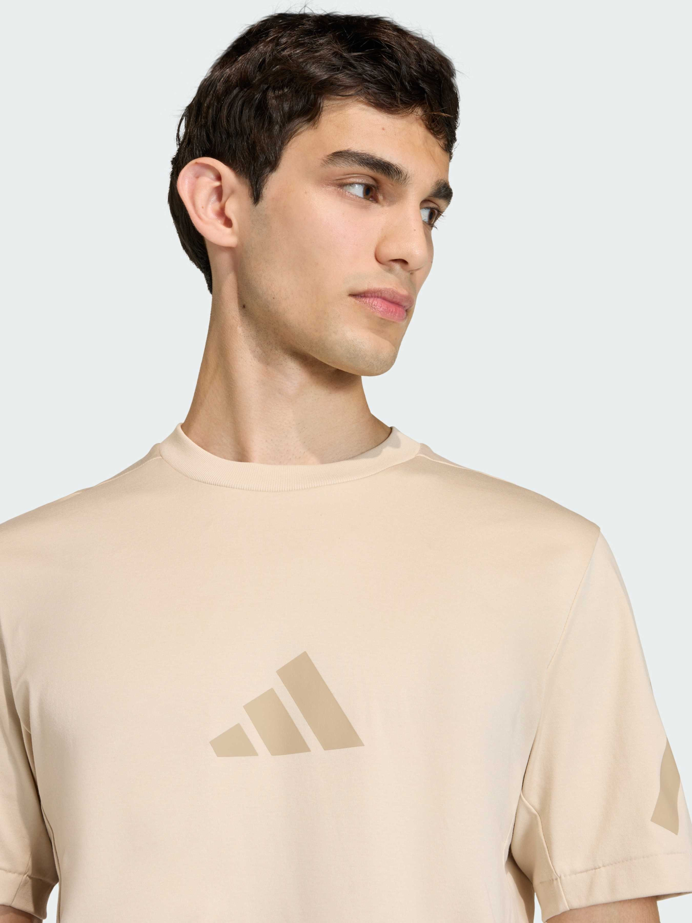 Футболки і поло Adidas ZNE модель KE4694 Футболки і поло Adidas ZNE модель KE4694 Фото