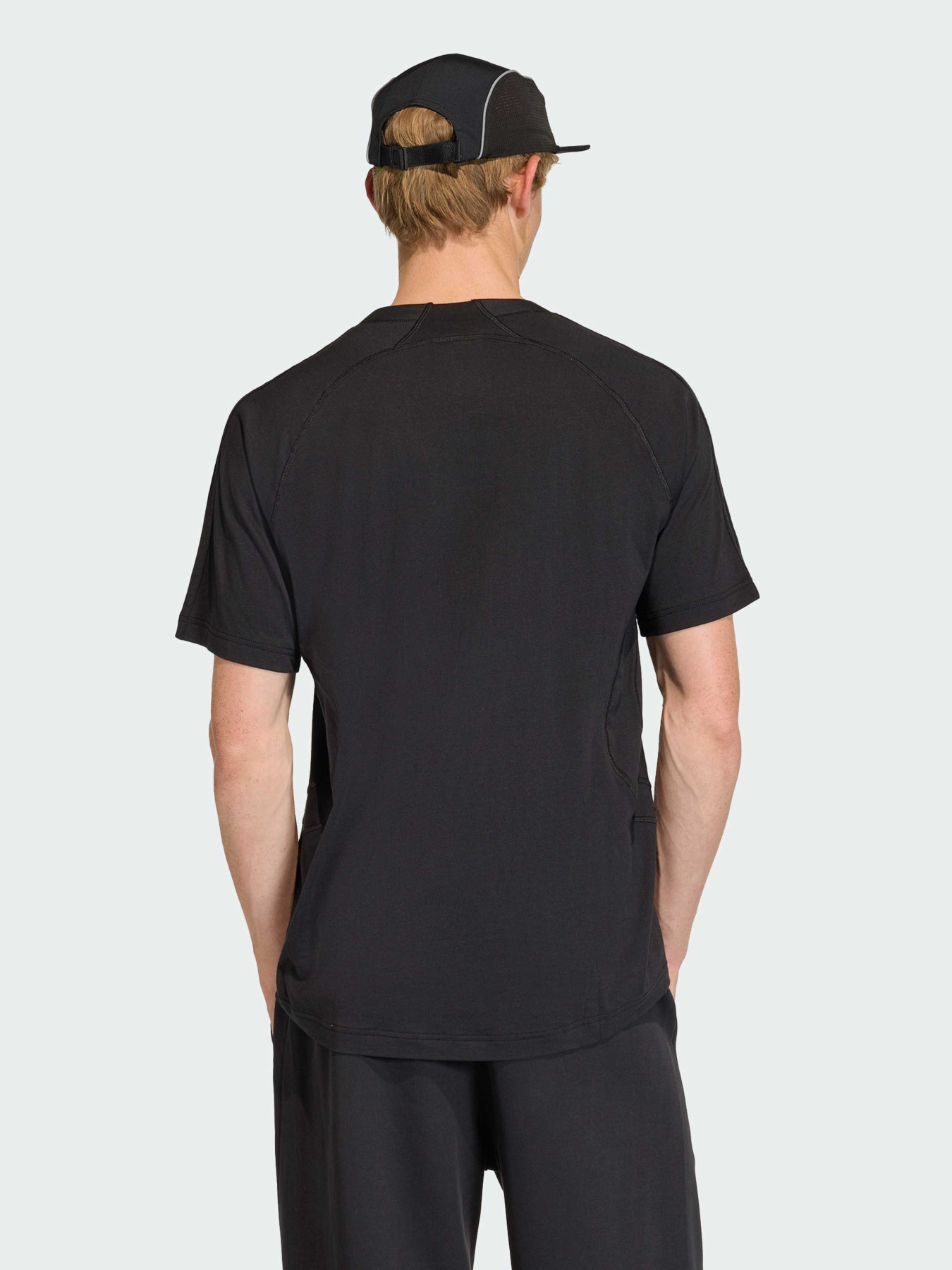 Футболки і поло Adidas модель KE0713 Футболки і поло Adidas модель KE0713 Фото