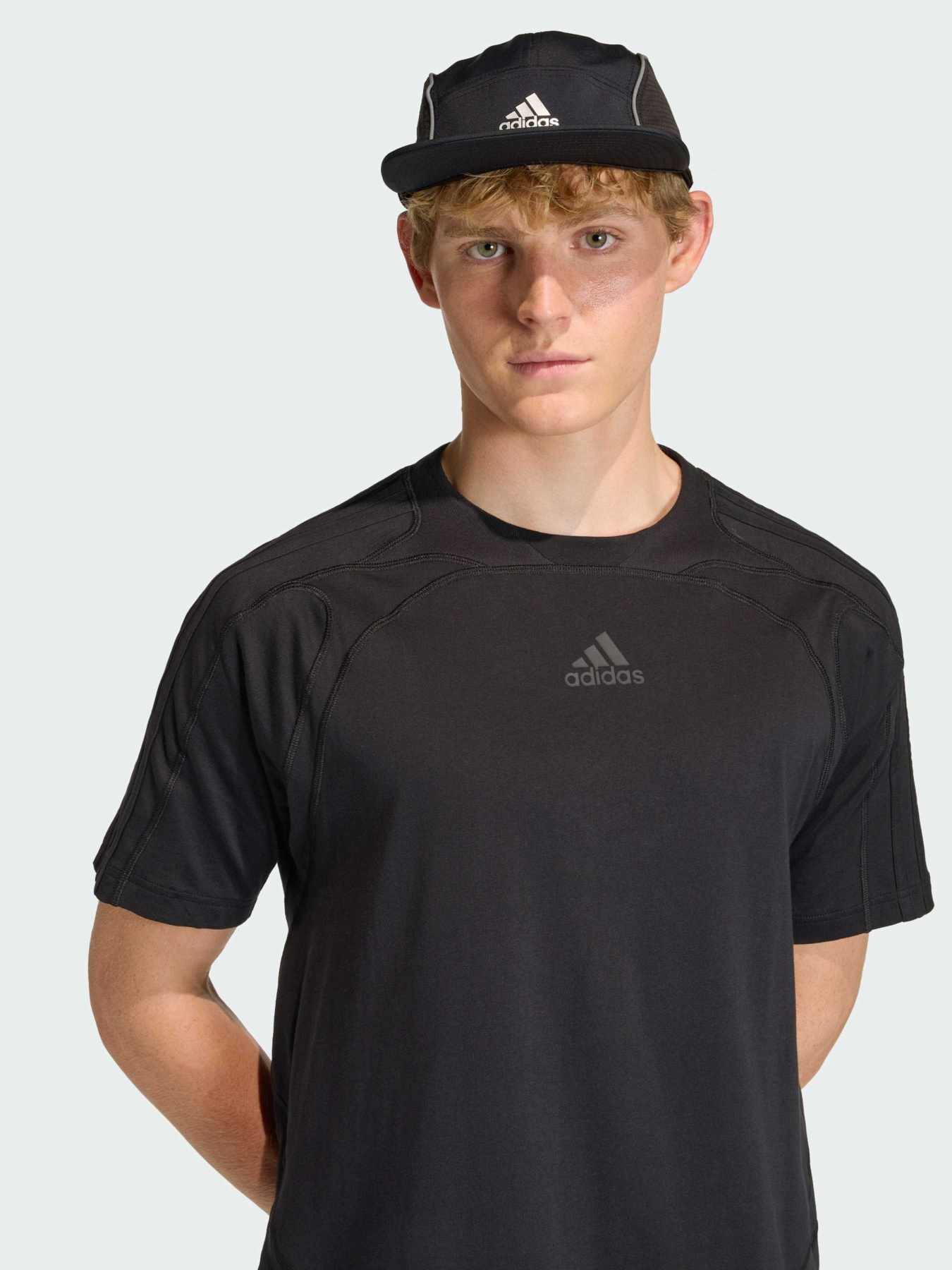 Футболки і поло Adidas модель KE0713 Футболки і поло Adidas модель KE0713 Фото