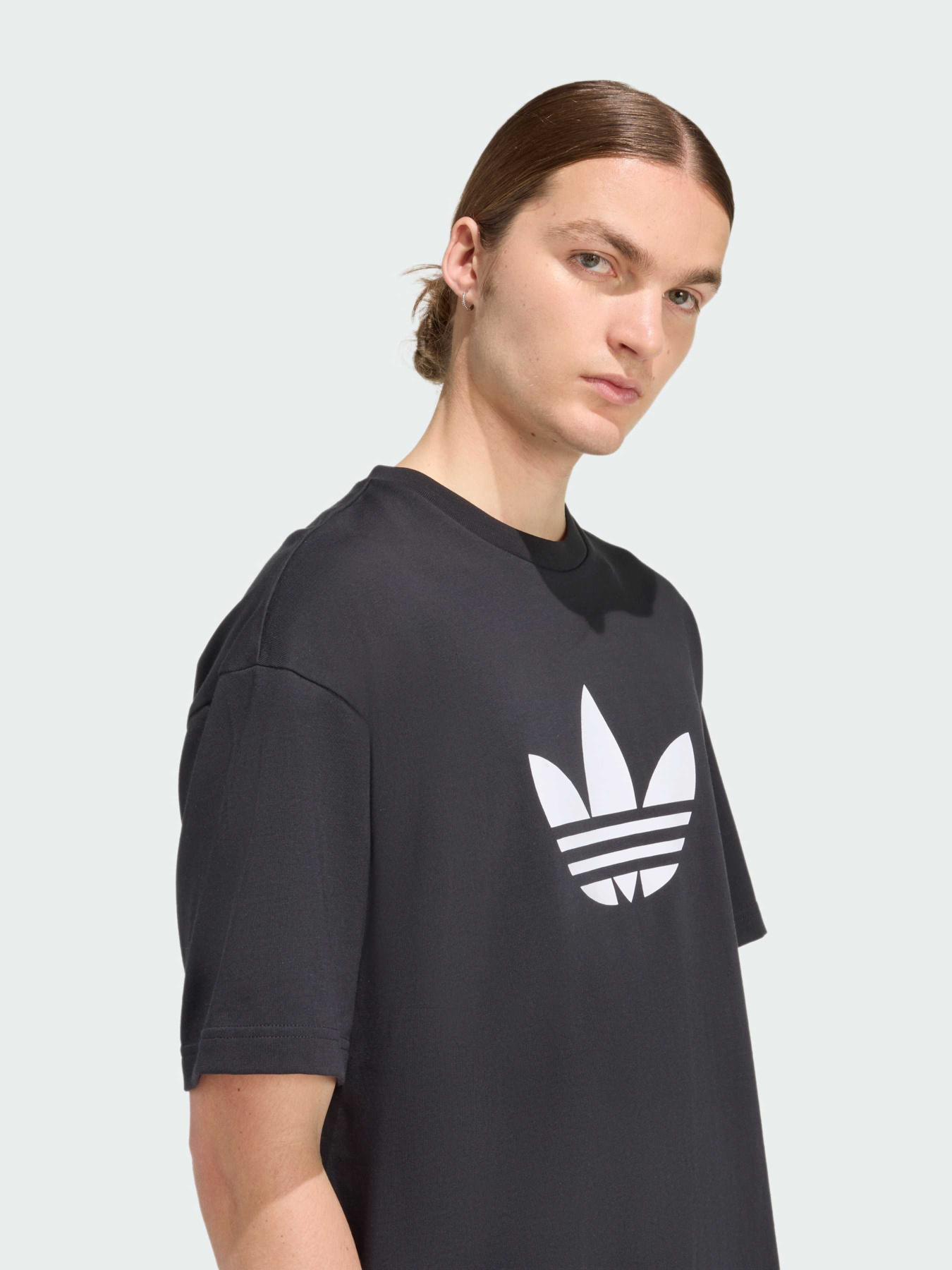Футболки і поло Adidas Adicolor модель KD4091 Футболки і поло Adidas Adicolor модель KD4091 Фото