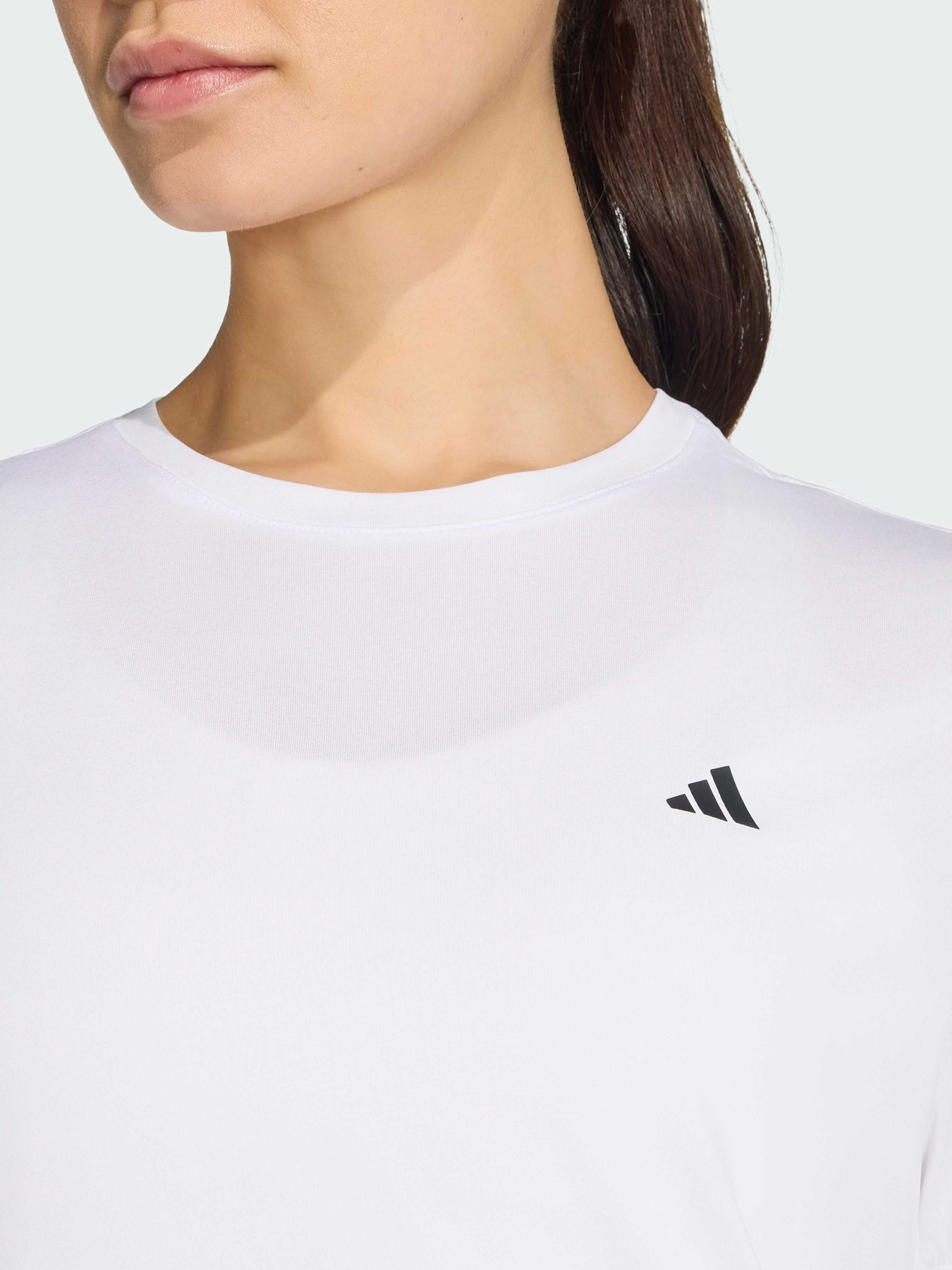 Футболки и поло Adidas модель IX9431 Футболки и поло Adidas модель IX9431 Фото