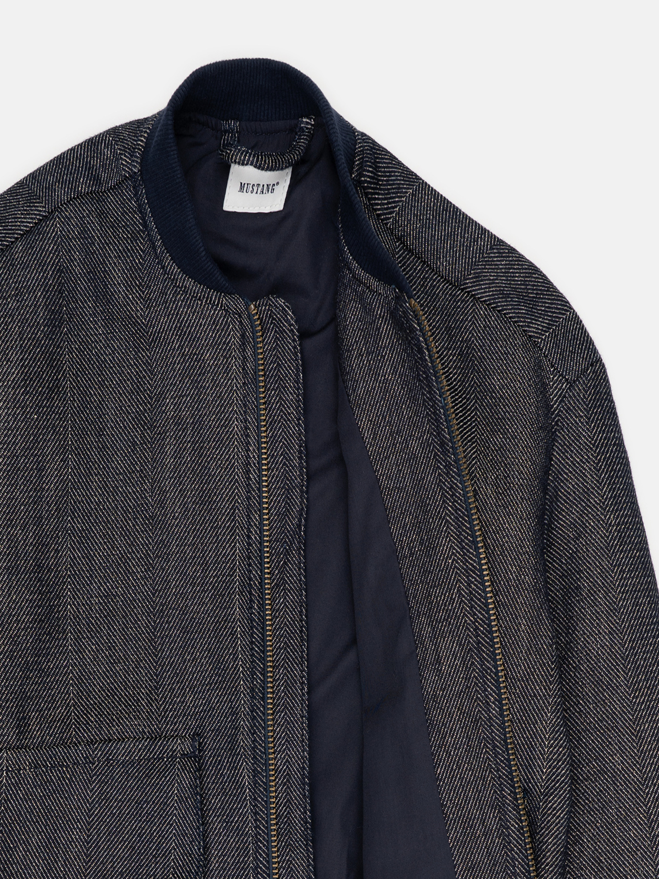 Куртки и дубленки Mustang Jeans Phoebe Bomber модель 1014578 Фото
