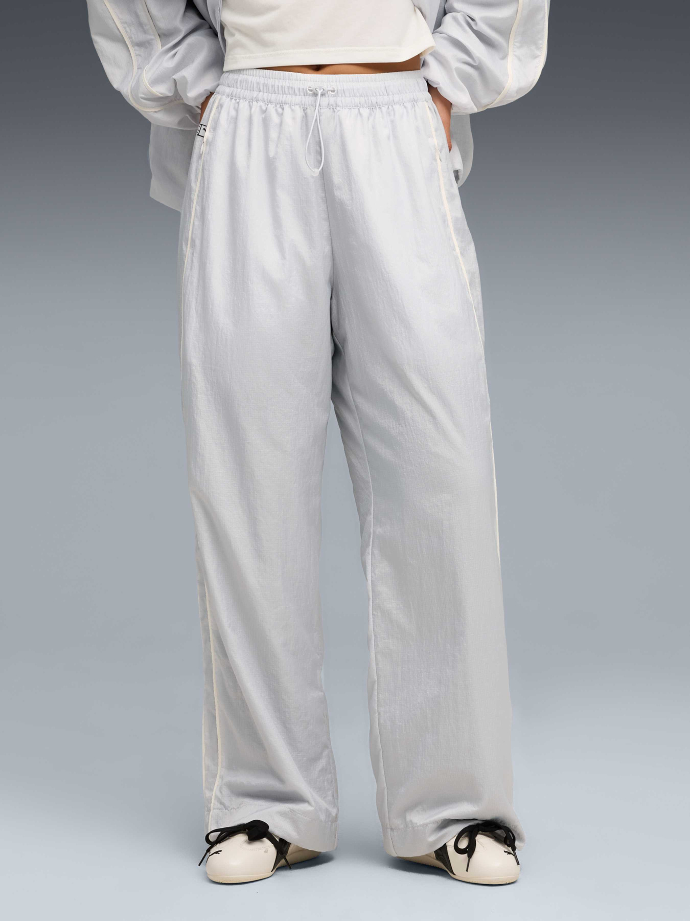 Брюки PUMA x Rosé T7 Track Pants модель 633796 Брюки PUMA x Rosé T7 Track Pants модель 633796 Фото