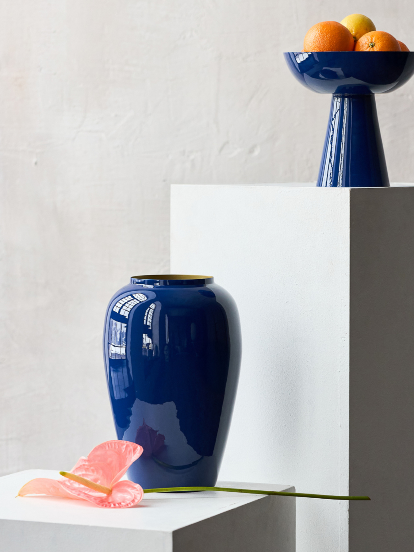 Ваза "Элизиум" железная синяя с золотистым MBM HOME модель VB-04 DEEP BLUE/GOLD Фото