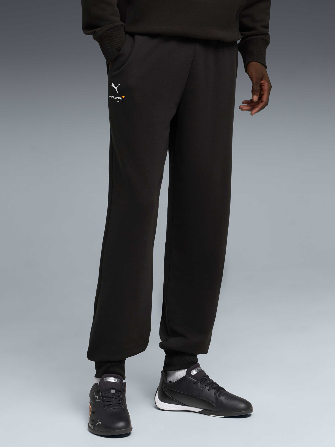 Брюки PUMA Mclaren Ess Pants модель 637453 Брюки PUMA Mclaren Ess Pants модель 637453 Фото