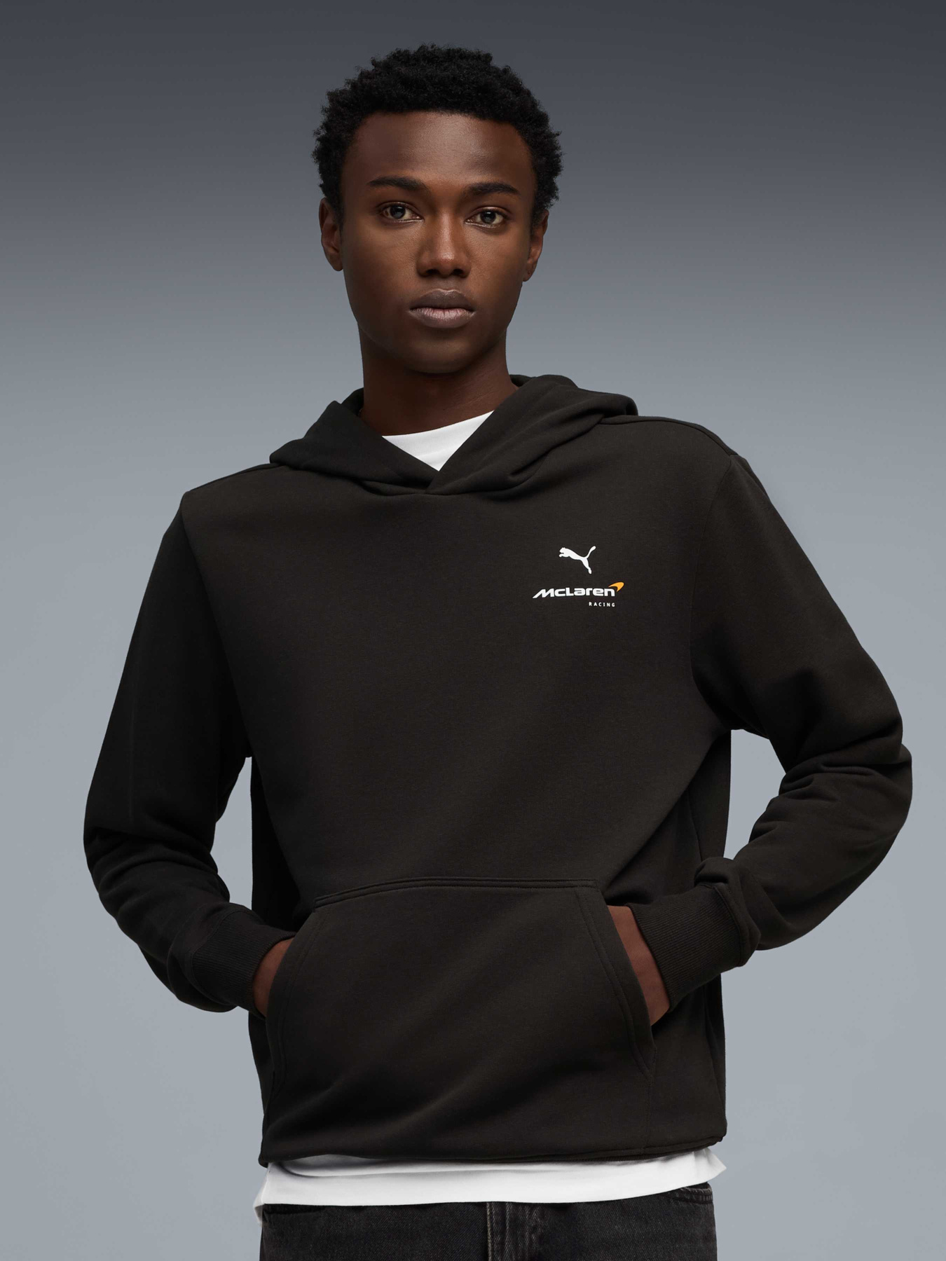 Худи и свитшоты PUMA Mclaren Ess Hoodie модель 637447 Худи и свитшоты PUMA Mclaren Ess Hoodie модель 637447 Фото