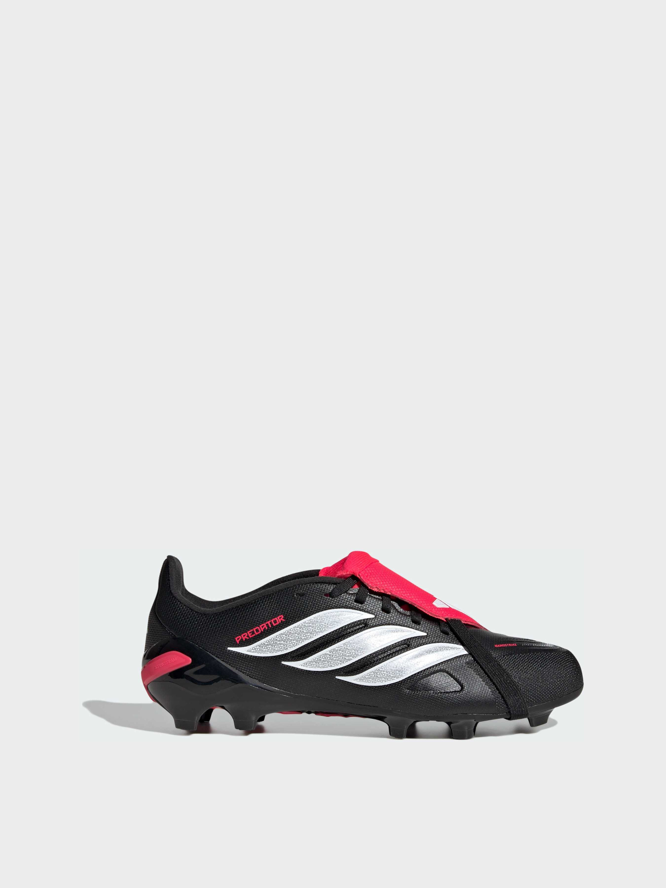 Кроссовки Adidas Predator модель JR5888 Кроссовки Adidas Predator модель JR5888 Фото
