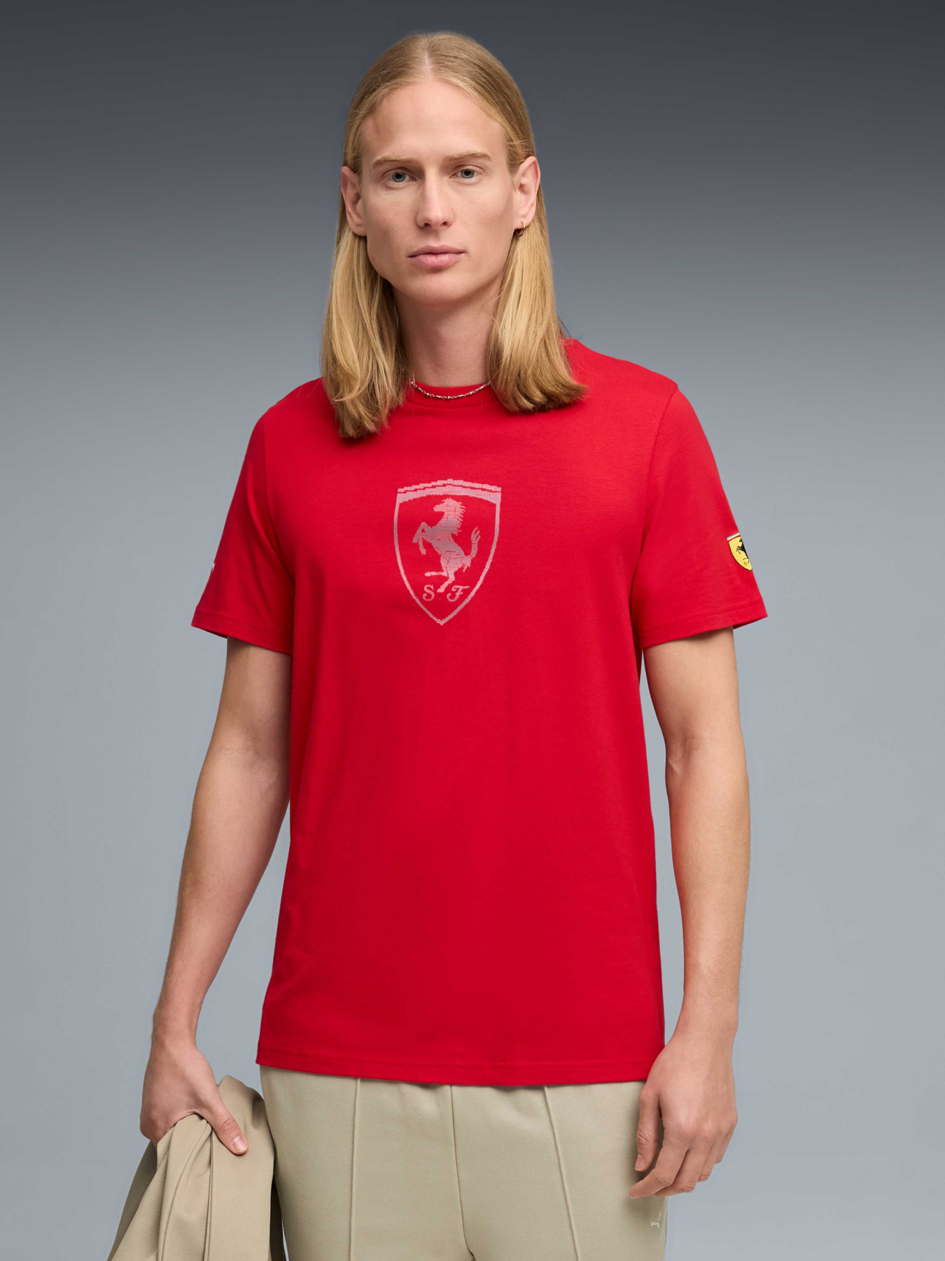 Футболки і поло PUMA Ferrari Tonal Shield Tee модель 635311 Футболки і поло PUMA Ferrari Tonal Shield Tee модель 635311 Фото
