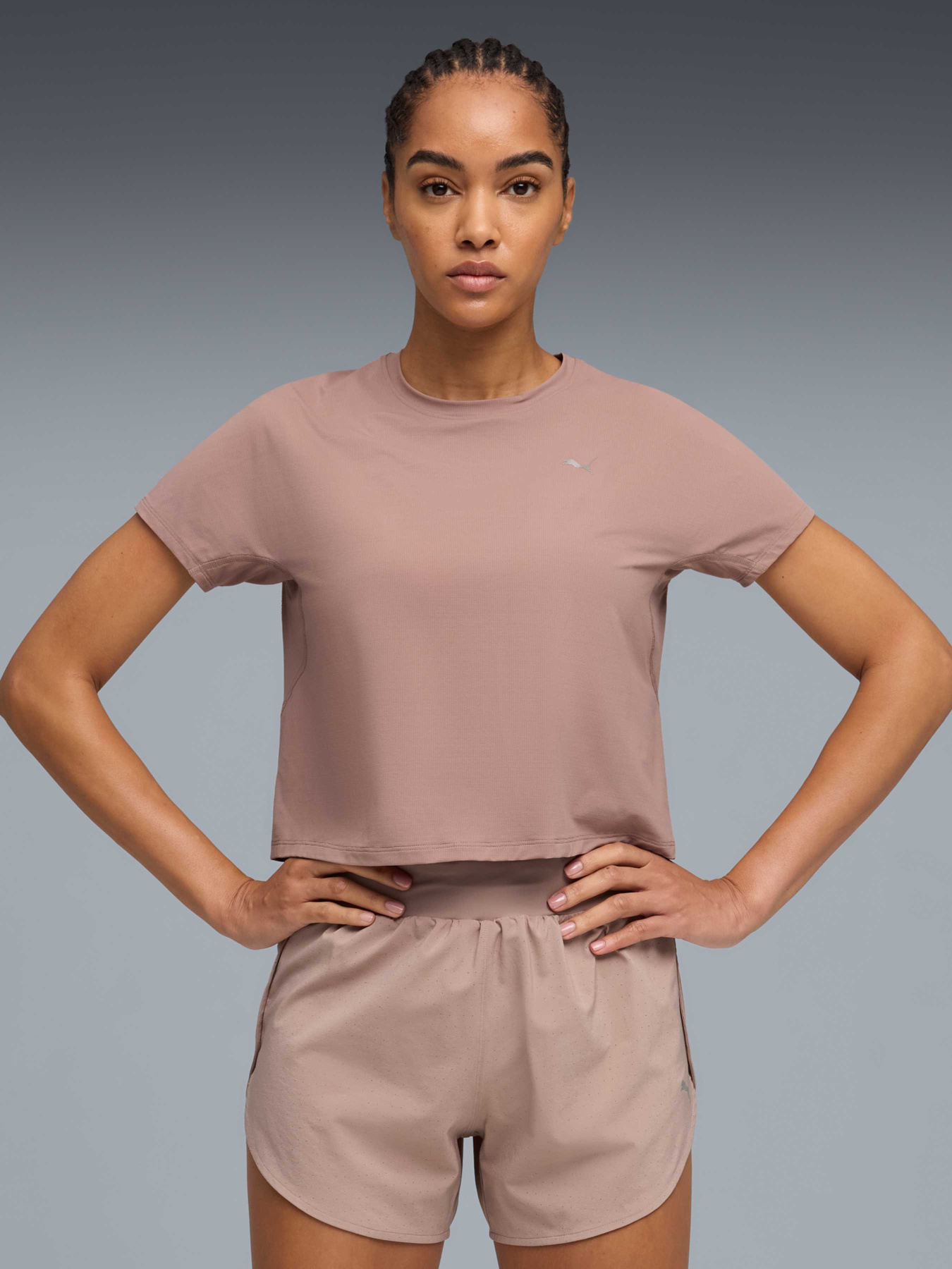 Футболки и поло PUMA W Run Coolcell Tee модель 528430 Футболки и поло PUMA W Run Coolcell Tee модель 528430 Фото